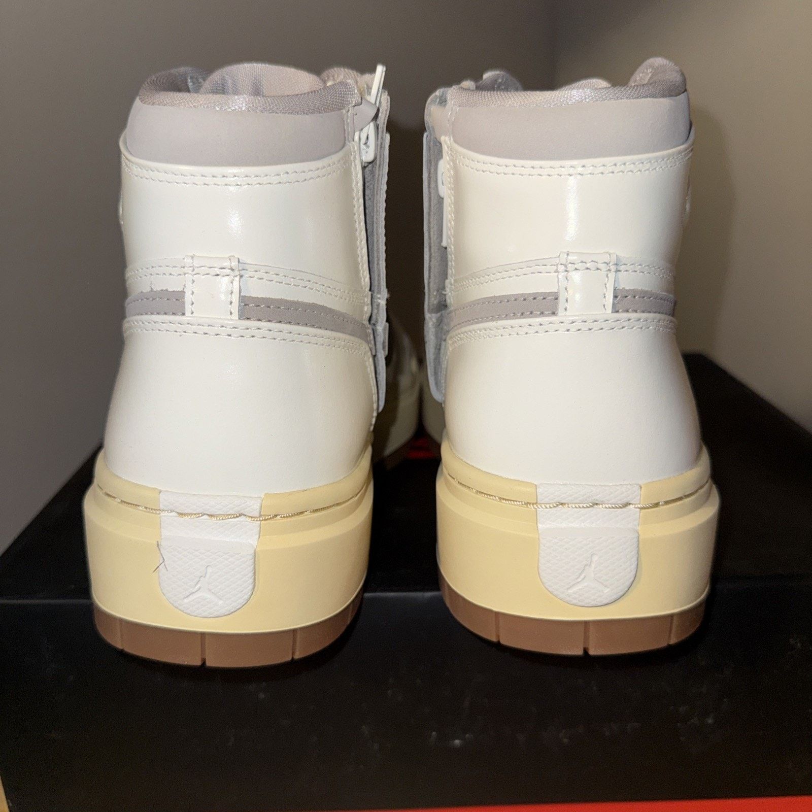 Nike Nike Air Jordan 1 Elevate High SE Women's Sz12 DZ3744 100 Size US 12 / IT 42 - 4 Thumbnail