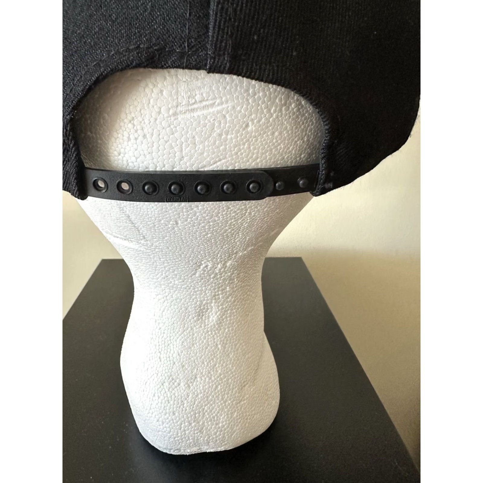 NCAA VINTAGE 80s Purdue Boilermakers Black Wool NCAA Snapback Hat Cap NWOT RARE AJD Adjustable Cap Mens Women? Size ONE SIZE - 6 Thumbnail
