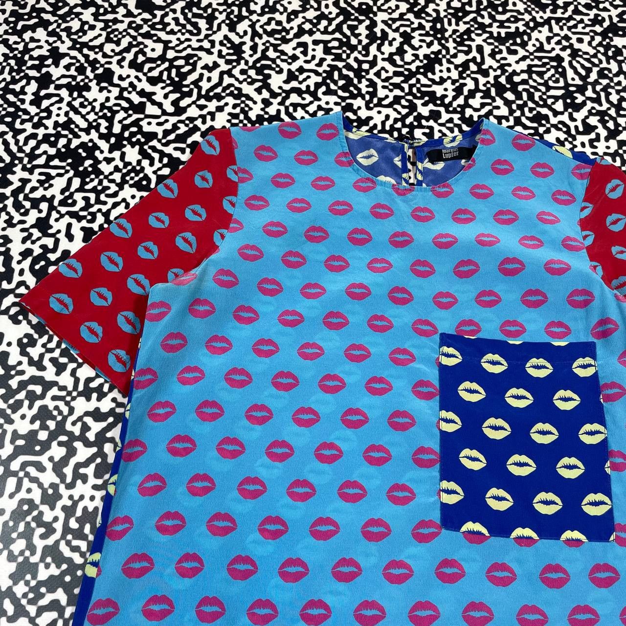 Markus Lupfer Vintage Y2K Markus Lupfer Silk Retro Kiss Logo Shirt Luxury Size XS / US 0-2 / IT 36-38 - 6 Thumbnail