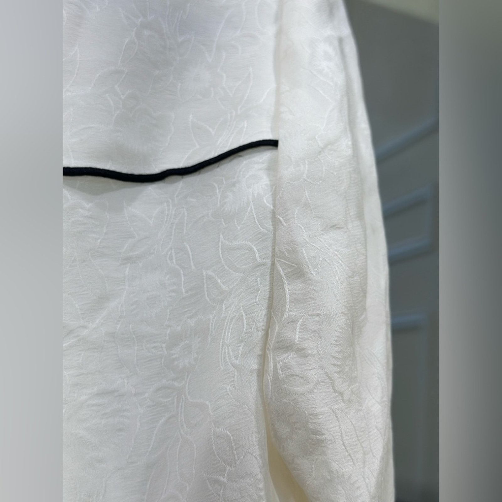 Veronica Beard Veronica Beard Worth Blouse in Off White | 100% Silk | NWT Size XS / US 0-2 / IT 36-38 - 10 Thumbnail
