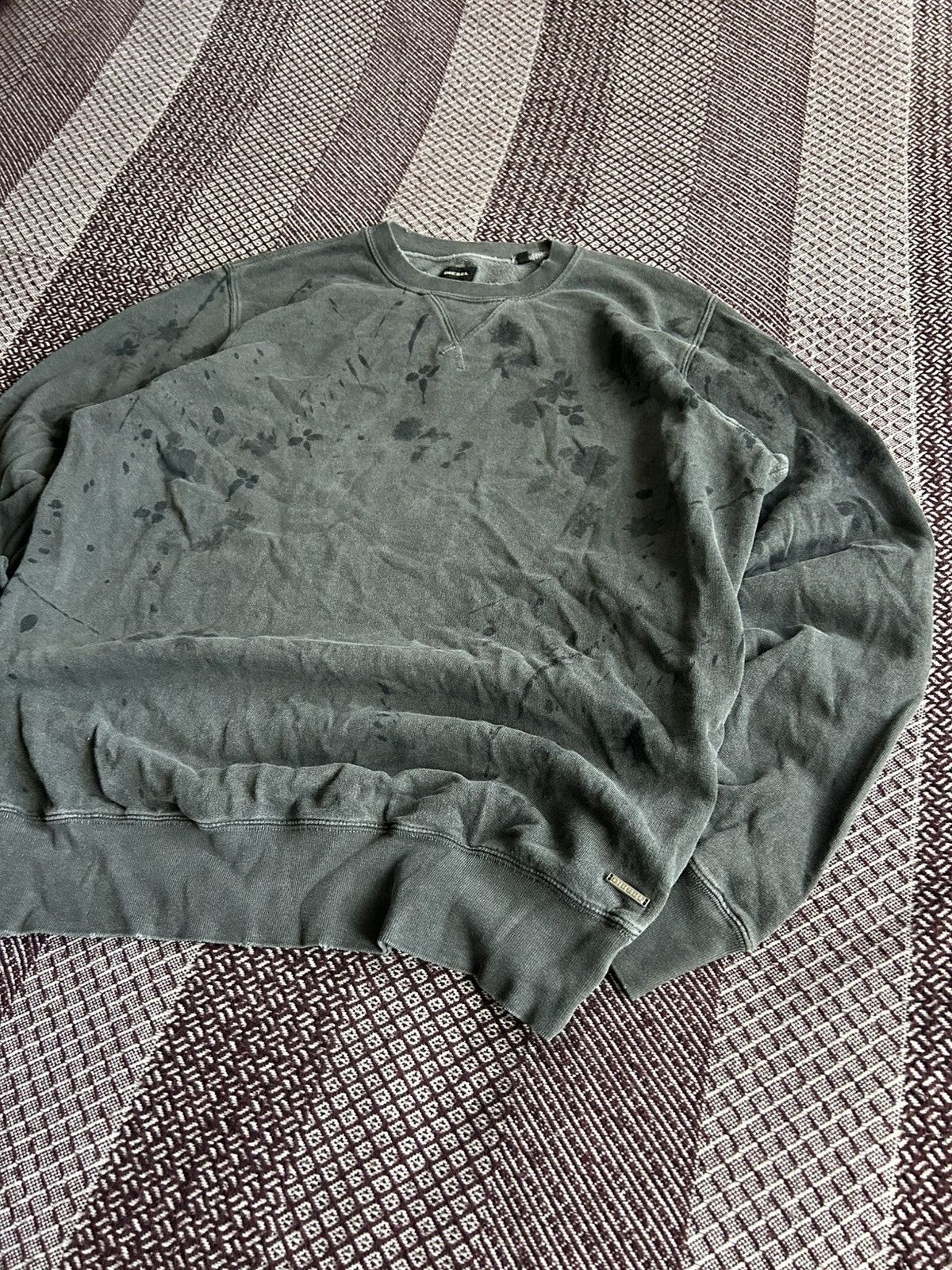 Diesel Vintage Diesel Distressed Sweatshirt Unisex Avantgarde Sz L Size US L / EU 52-54 / 3 - 4 Thumbnail