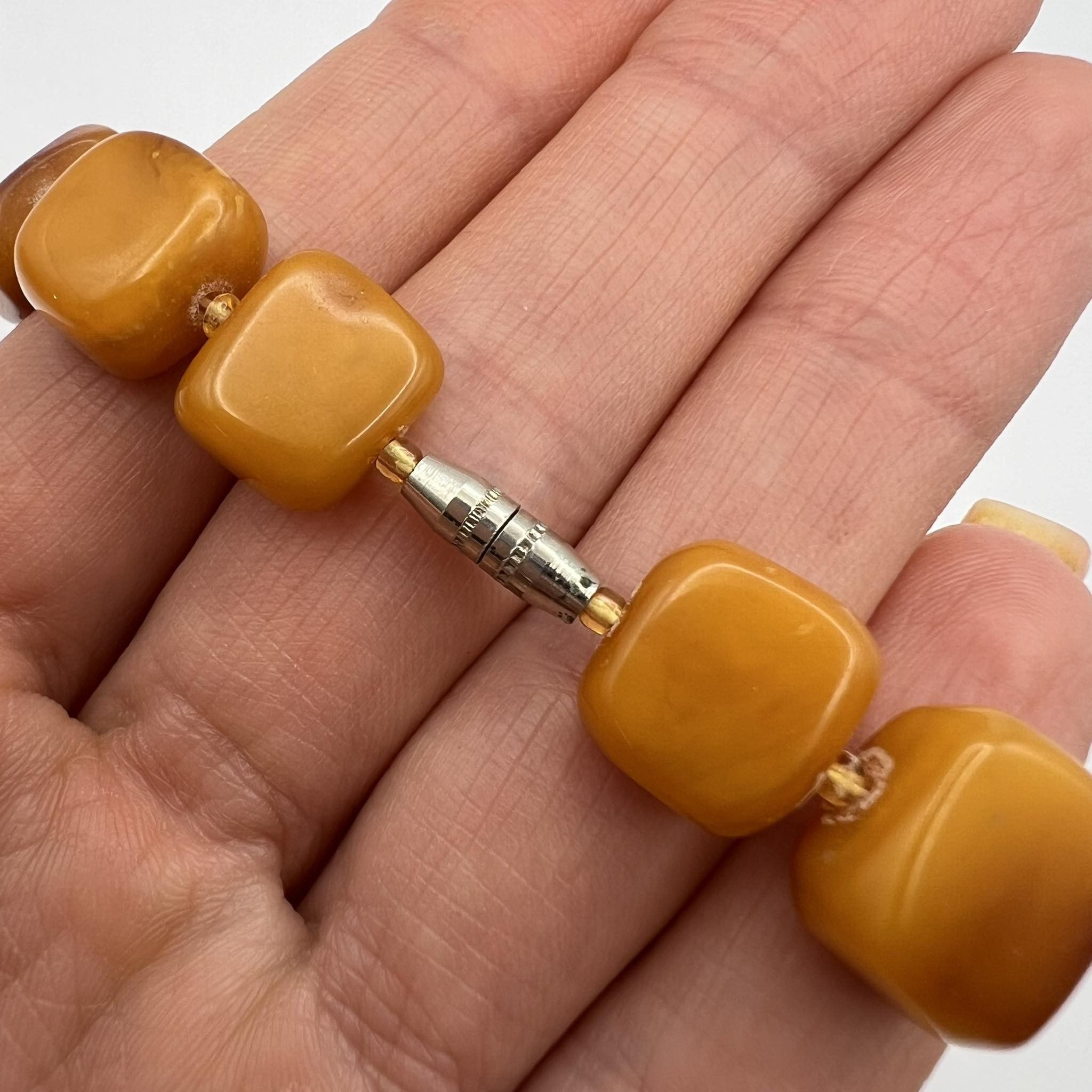 Vintage 100% Genuine Baltic Yellow Royal Amber Necklace Butterscotch Size ONE SIZE - 3 Thumbnail