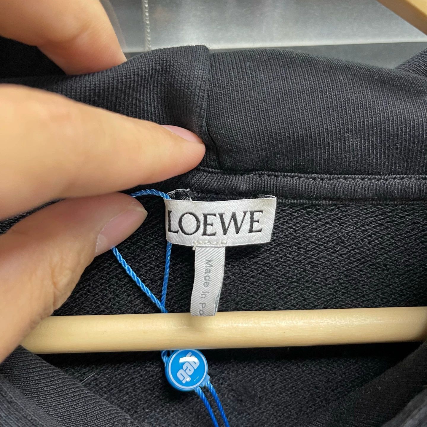 Loewe Loewe leather tag pocket embossed hoodie XL 99 new Size US XL / EU 56 / 4 - 3 Thumbnail