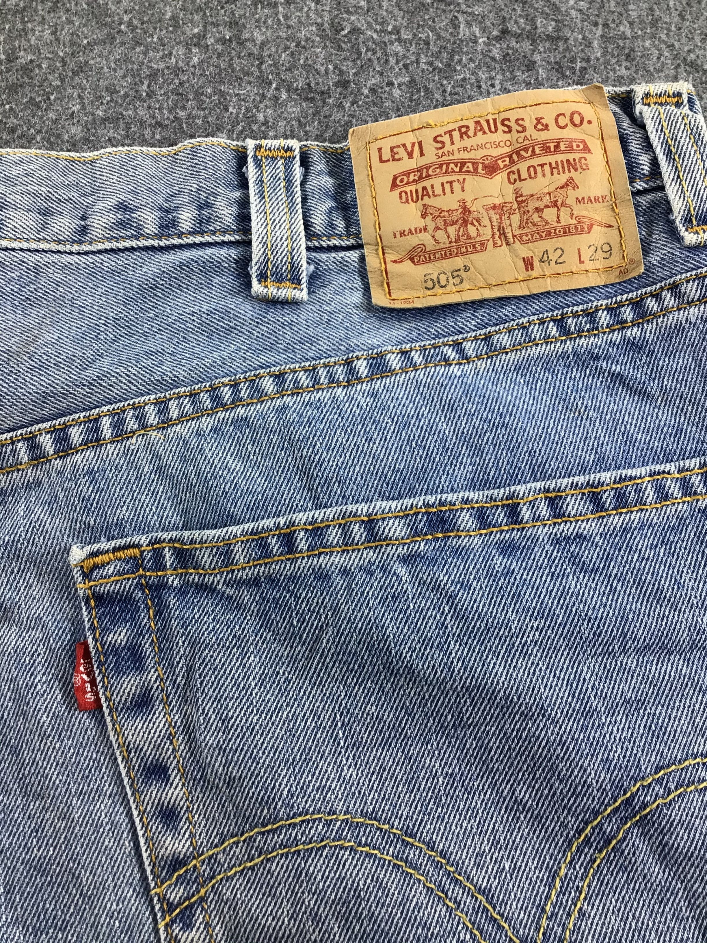 Levi's Vintage Levis 505 Jeans Stone Wash -J480 Size US 35 - 5 Thumbnail