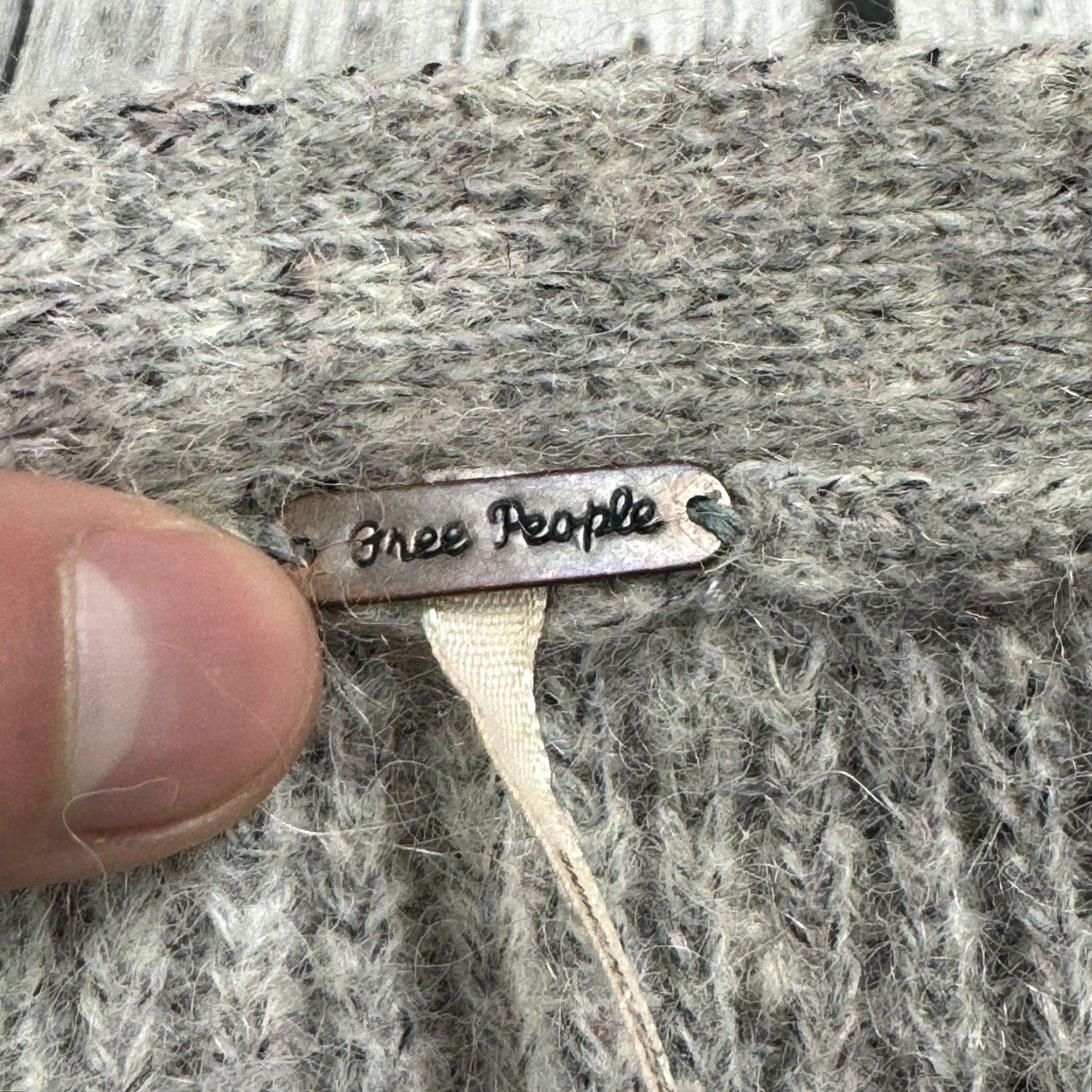 Free People FREE PEOPLE Oversized Cardigan Sweater with Pockets, Women's Size Small, Gray, Fuzzy Fluffy, Casual Classic Size S / US 4 / IT 40 - 4 Thumbnail