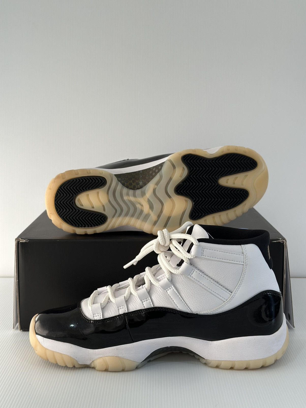 Jordan Brand Jordan 11 Retro DMP Gratitude (2023) Size US 11 / EU 44 - 7 Thumbnail