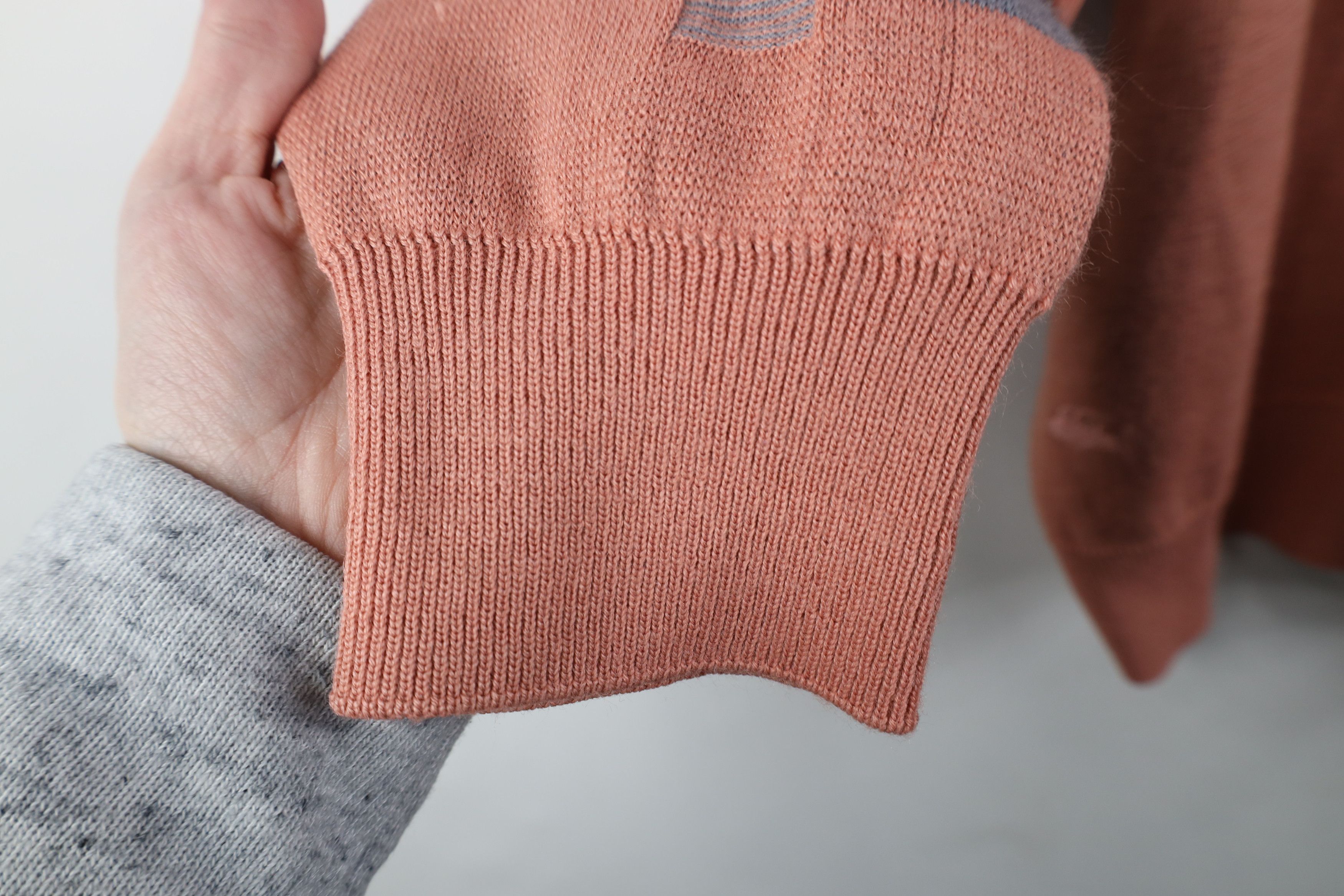Vintage Vintage 90s Streetwear Wool Blend Knit V-Neck Sweater Pink Size US L / EU 52-54 / 3 - 7 Thumbnail