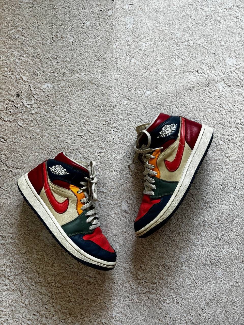 Jordan Brand × Nike Jordan Nike vintage distressed high top sneakers Size US 7.5 / EU 40-41 - 1 Thumbnail