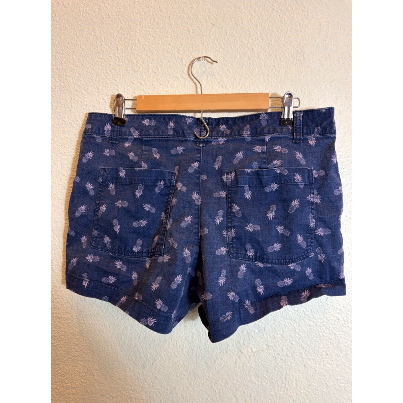 Gap VINTAGE Gap WOMENS INDIGO KHAKI W/ PINEAPPLES PRINT 3" SHORT W/ POCKETS SIZE 10 Size 32" / US 10 / IT 46 - 7 Thumbnail