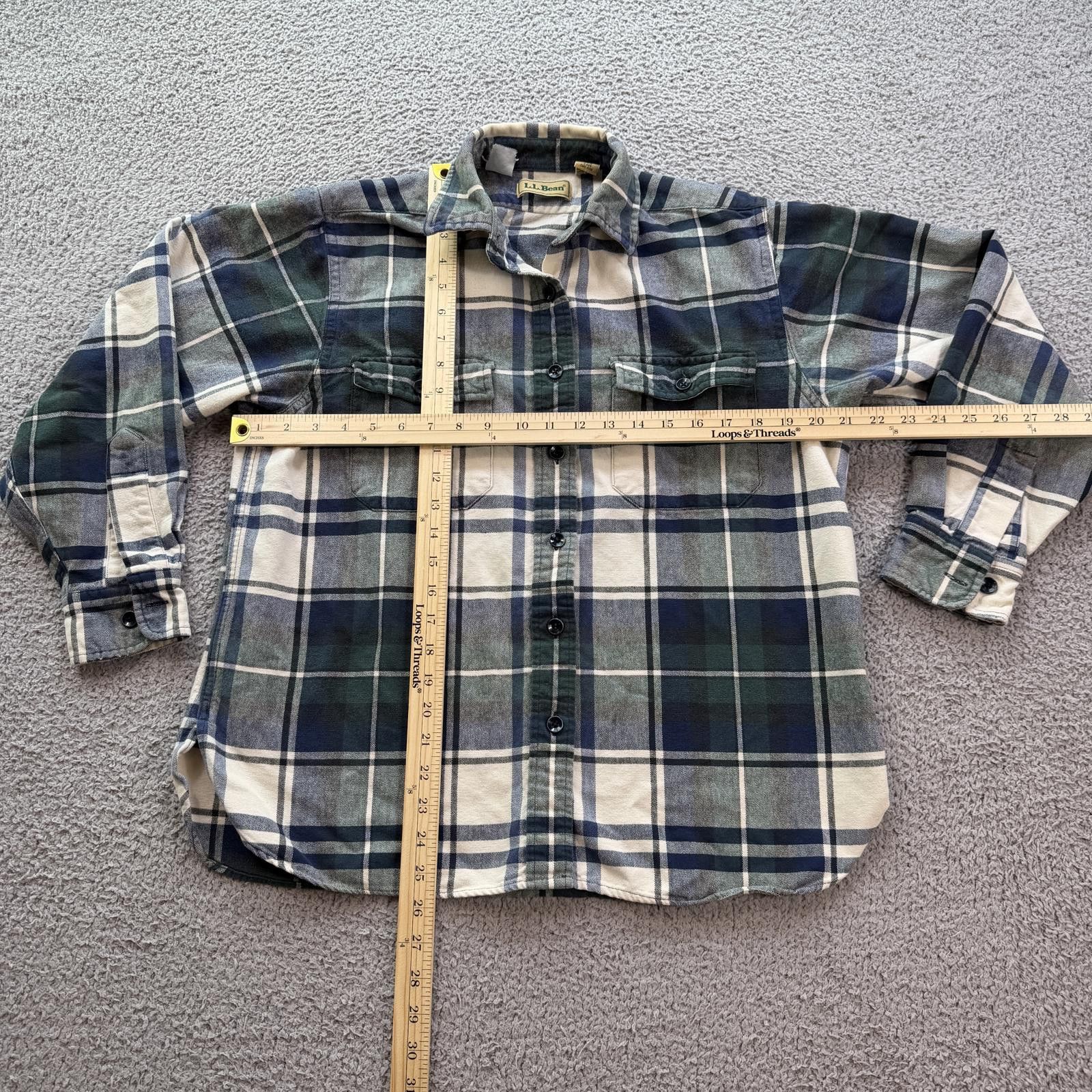 L.L. Bean Vintage LL Bean Plaid Flannel Shirt Chamois Button Up Womens Size M / US 6-8 / IT 42-44 - 3 Thumbnail