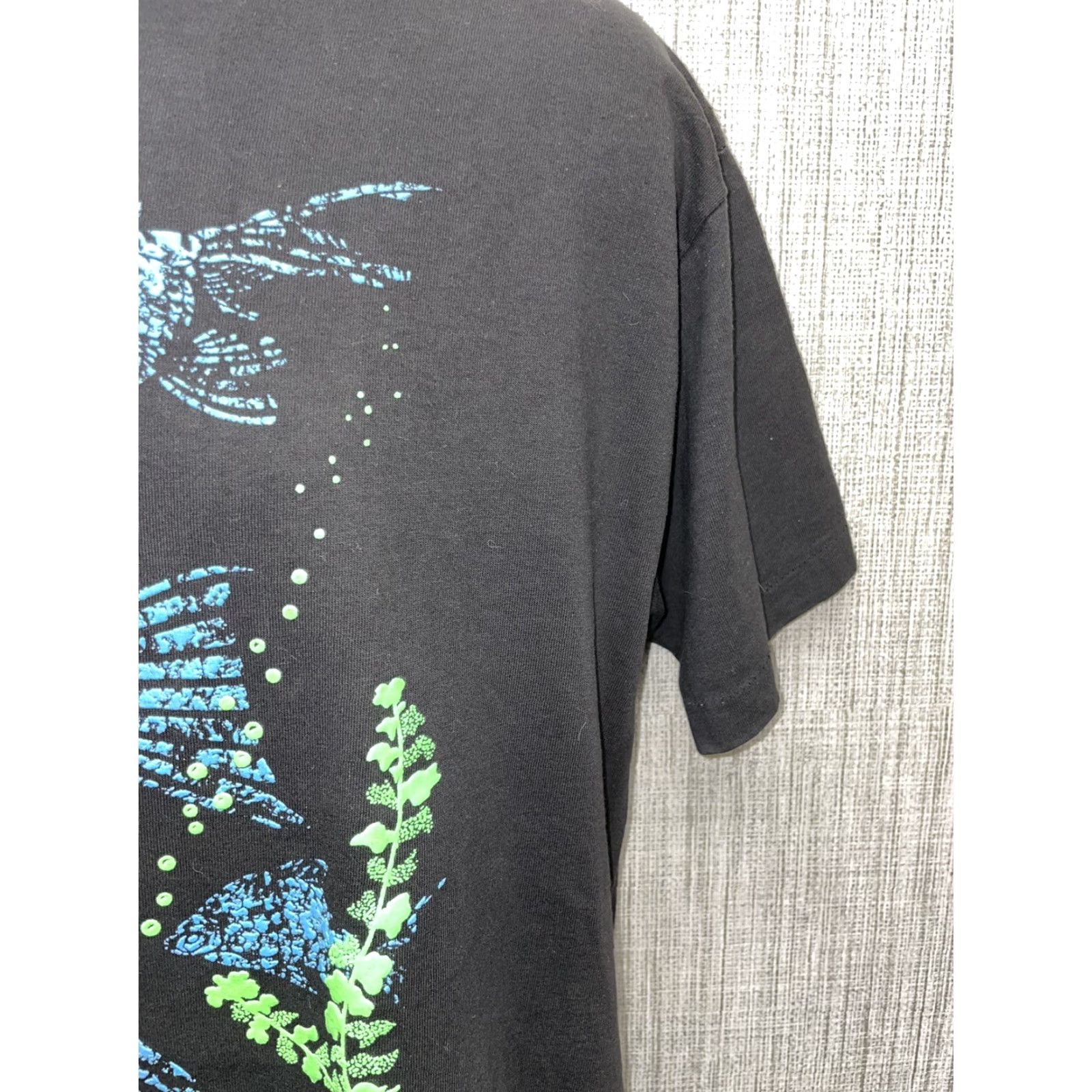 Vintage VINTAGE Kauai Hawaii Signal Mega-Tee Black Graphic T-Shirt Mens L USA Single Stitch Stitch USA Mens L Black Graphic Tee Size US L / EU 52-54 / 3 - 3 Thumbnail