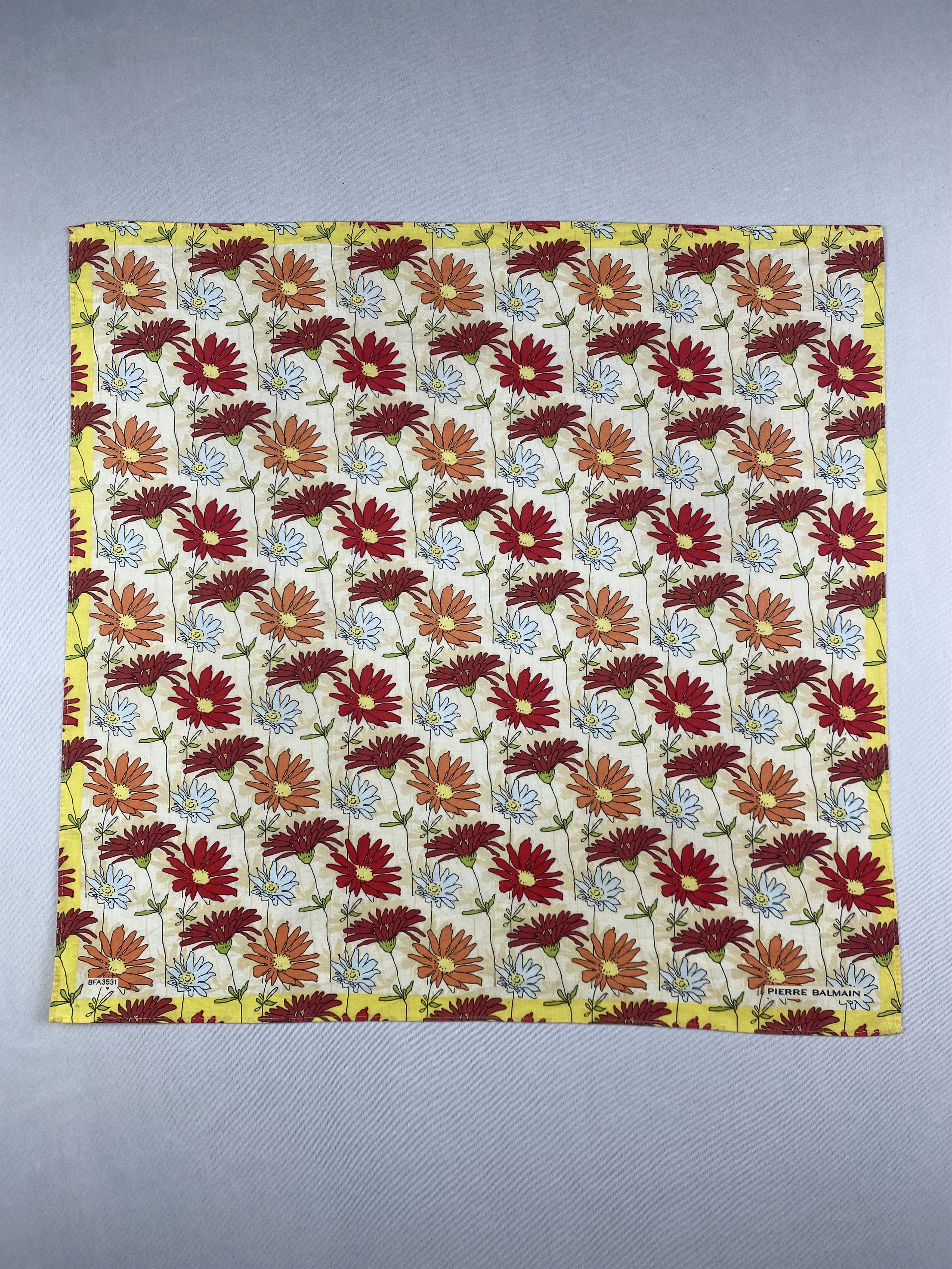 Pierre Balmain Vtg Pierre Balmain Handkerchief Pocket Square Bandana HM0014 Size ONE SIZE - 1 Thumbnail