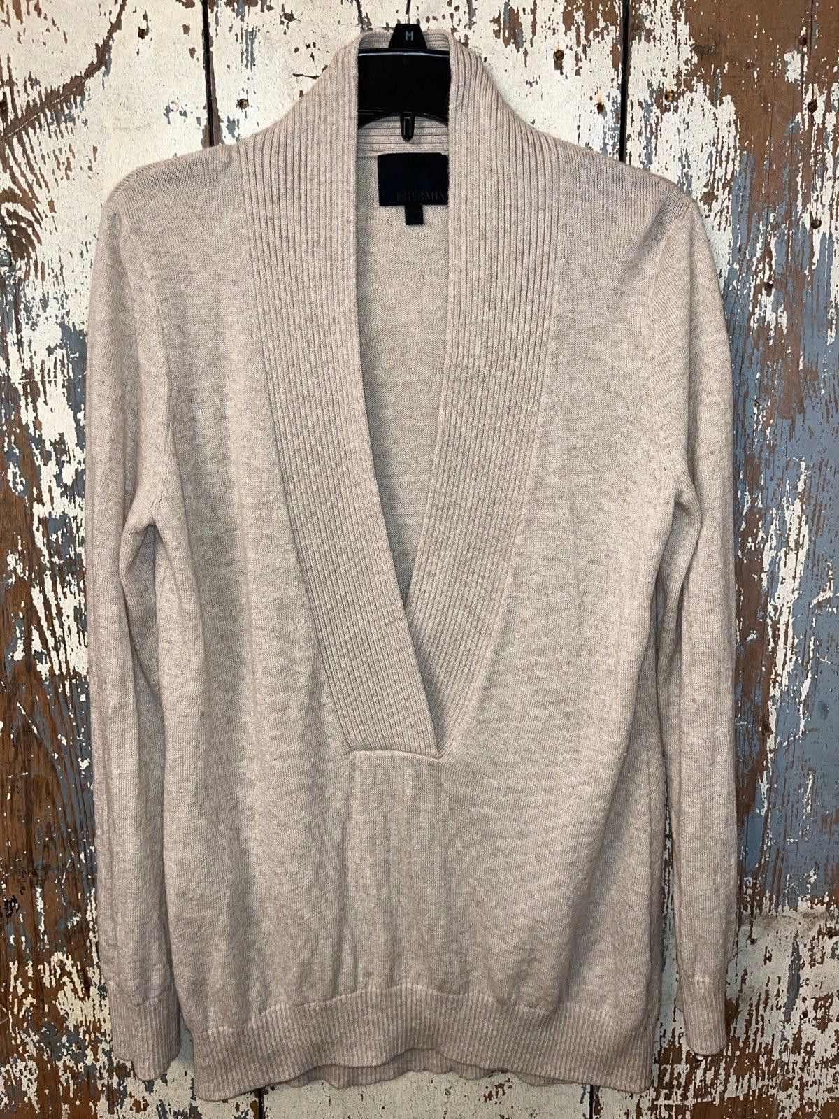 Designer Intermix Women's sweater, size medium, Cashmere Wool Size M / US 6-8 / IT 42-44 - 1 Thumbnail