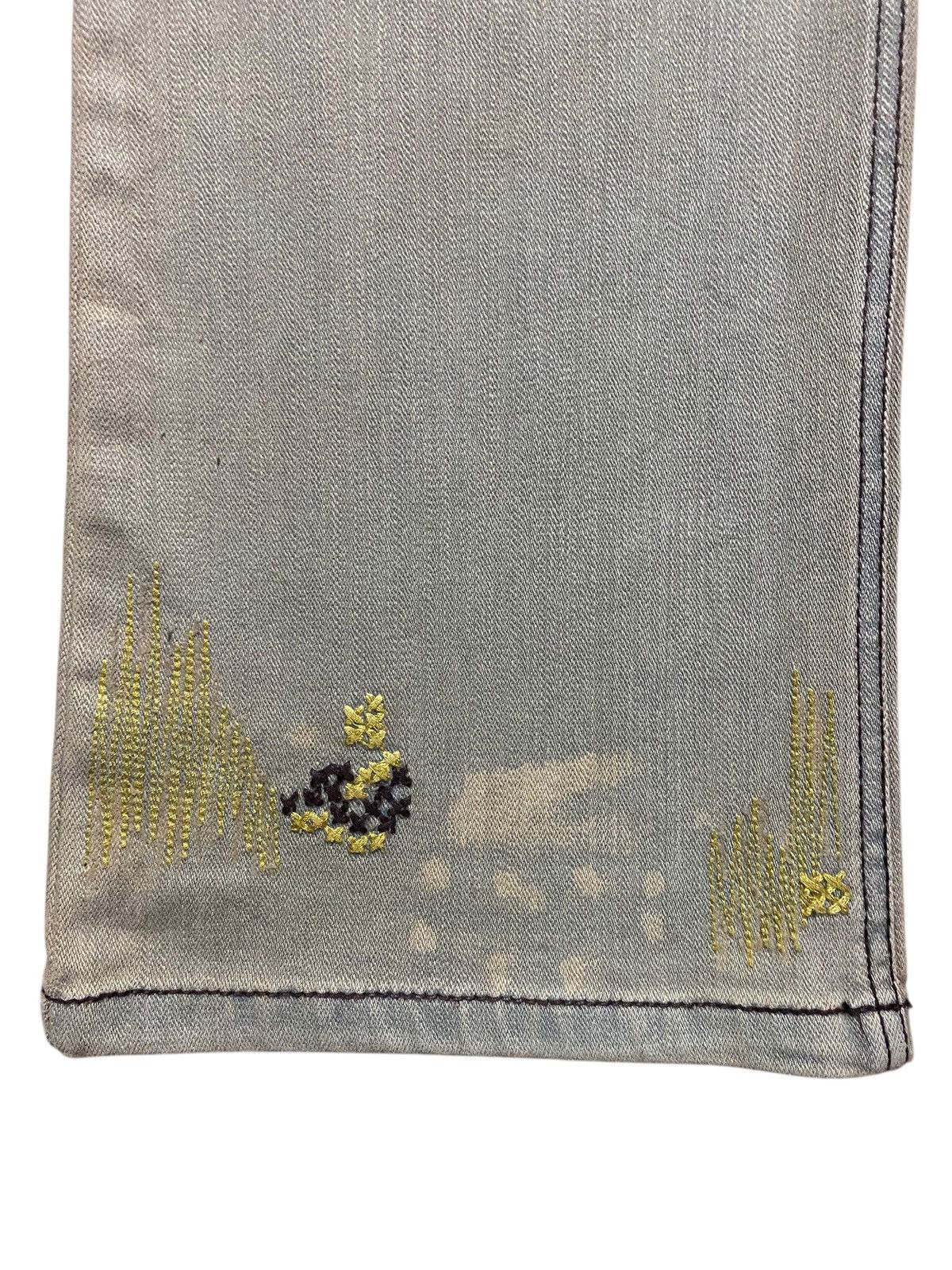 Japan Blue Vintage Max Blue Nice Wash Custom Embroidery Flare Jeans Size US 28 / EU 44 - 14 Thumbnail