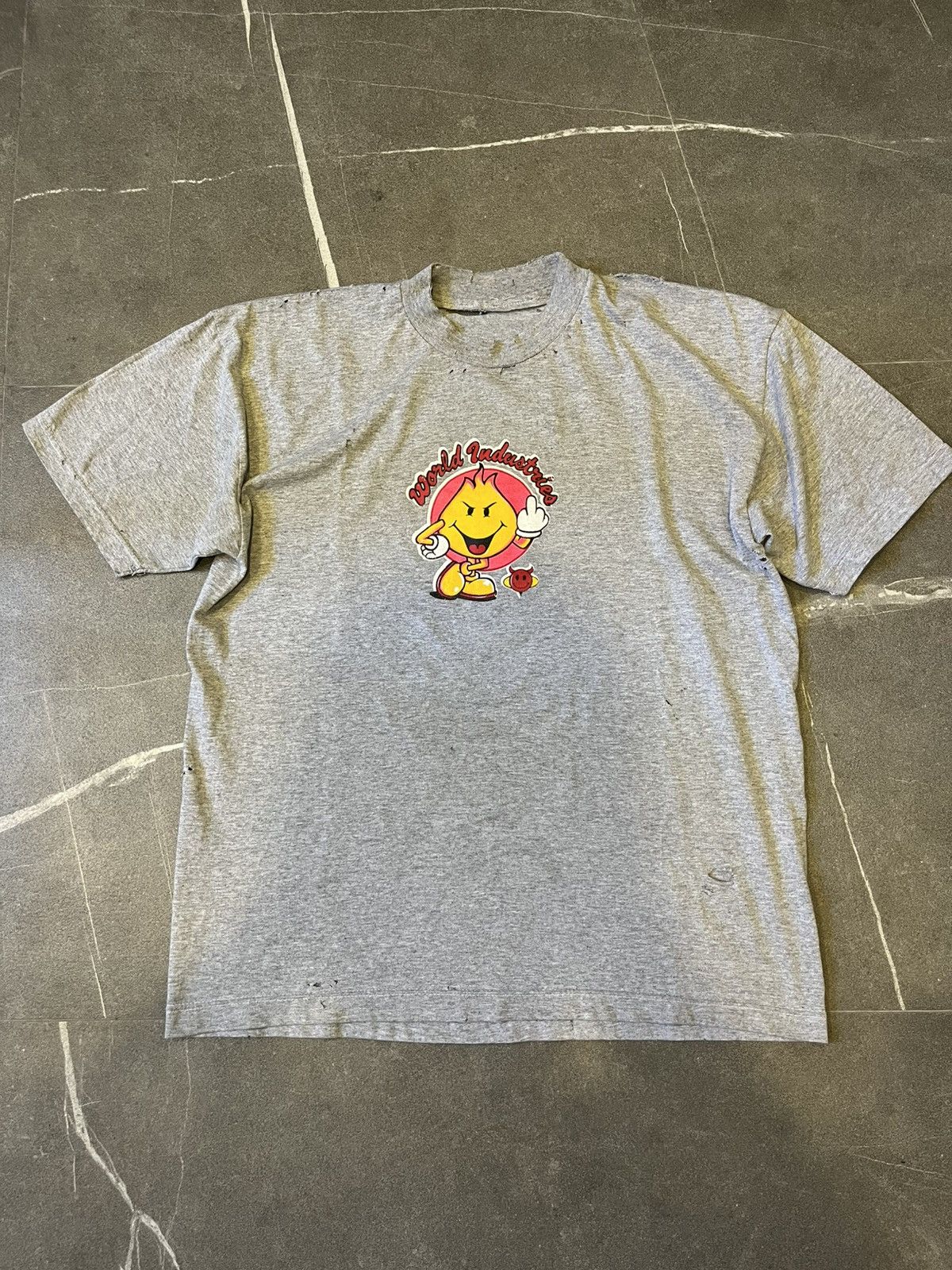 World Industries World Industries RARE vintage grey t-shirt Size US XL / EU 56 / 4 - 2 Thumbnail