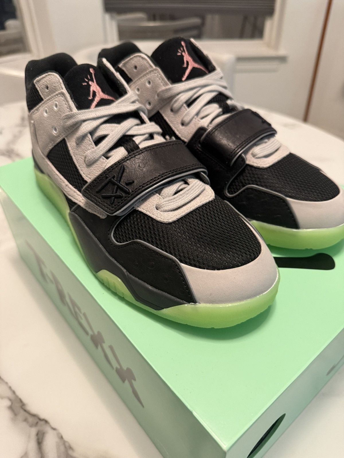Jordan Brand × Travis Scott Cactus Jack Travis Scott T-Rexx Og Chase B Size US 10.5 / EU 43-44 - 3 Thumbnail