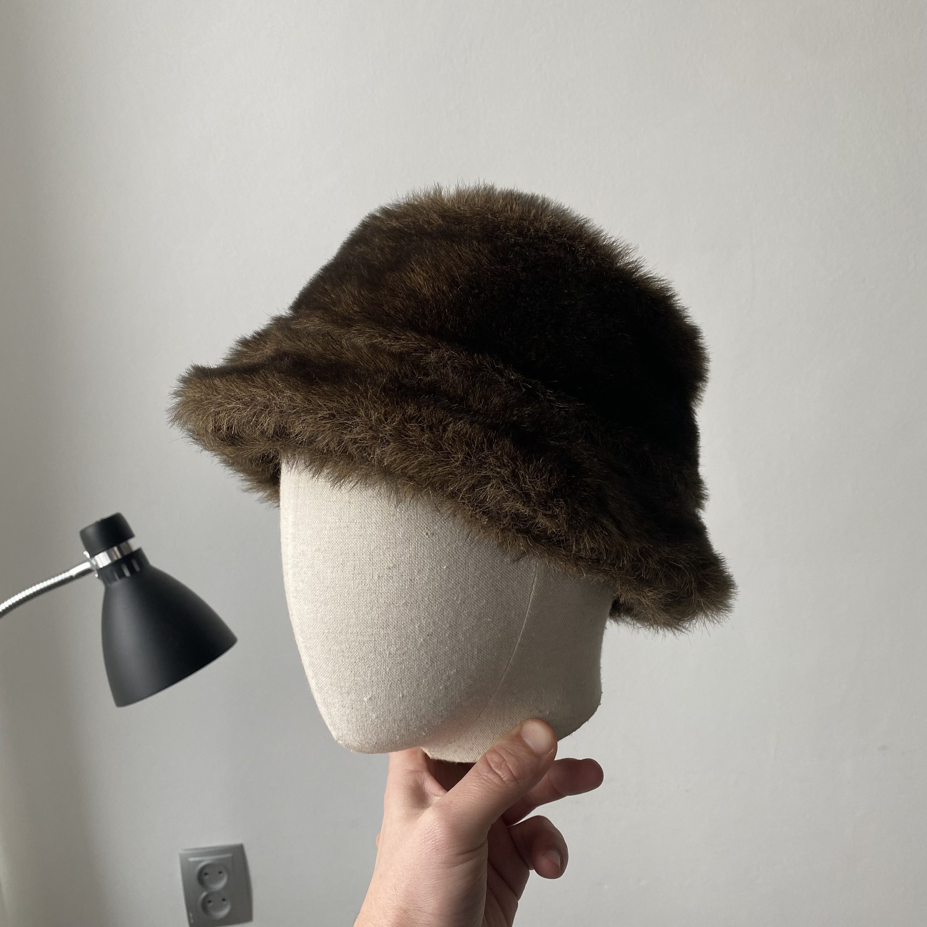 Beauty Beast VIntage 90s Italian Designer Faux Fur hat Buckethat y2k Size ONE SIZE - 1 Thumbnail