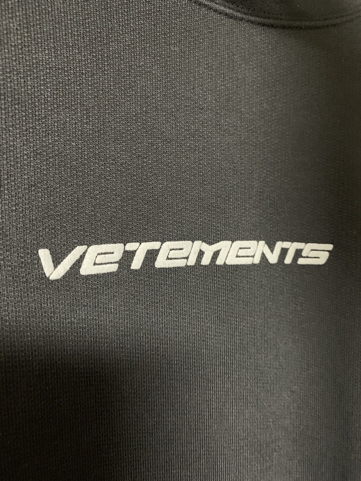 Vetements Vetements Side Logo Tape Oversized Hoodie Black Size US XL / EU 56 / 4 - 2 Thumbnail