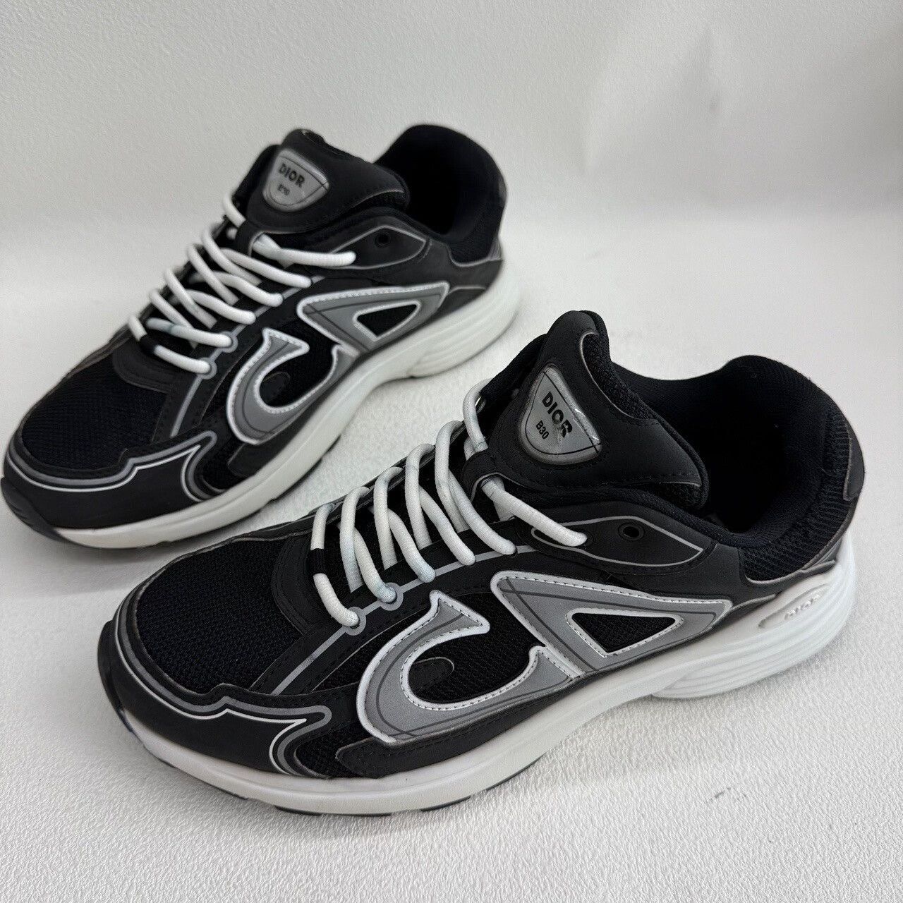 Dior Dior Running Black Lowtop Sneakers 8.5 Men Size US 8.5 / EU 41-42 - 1 Thumbnail
