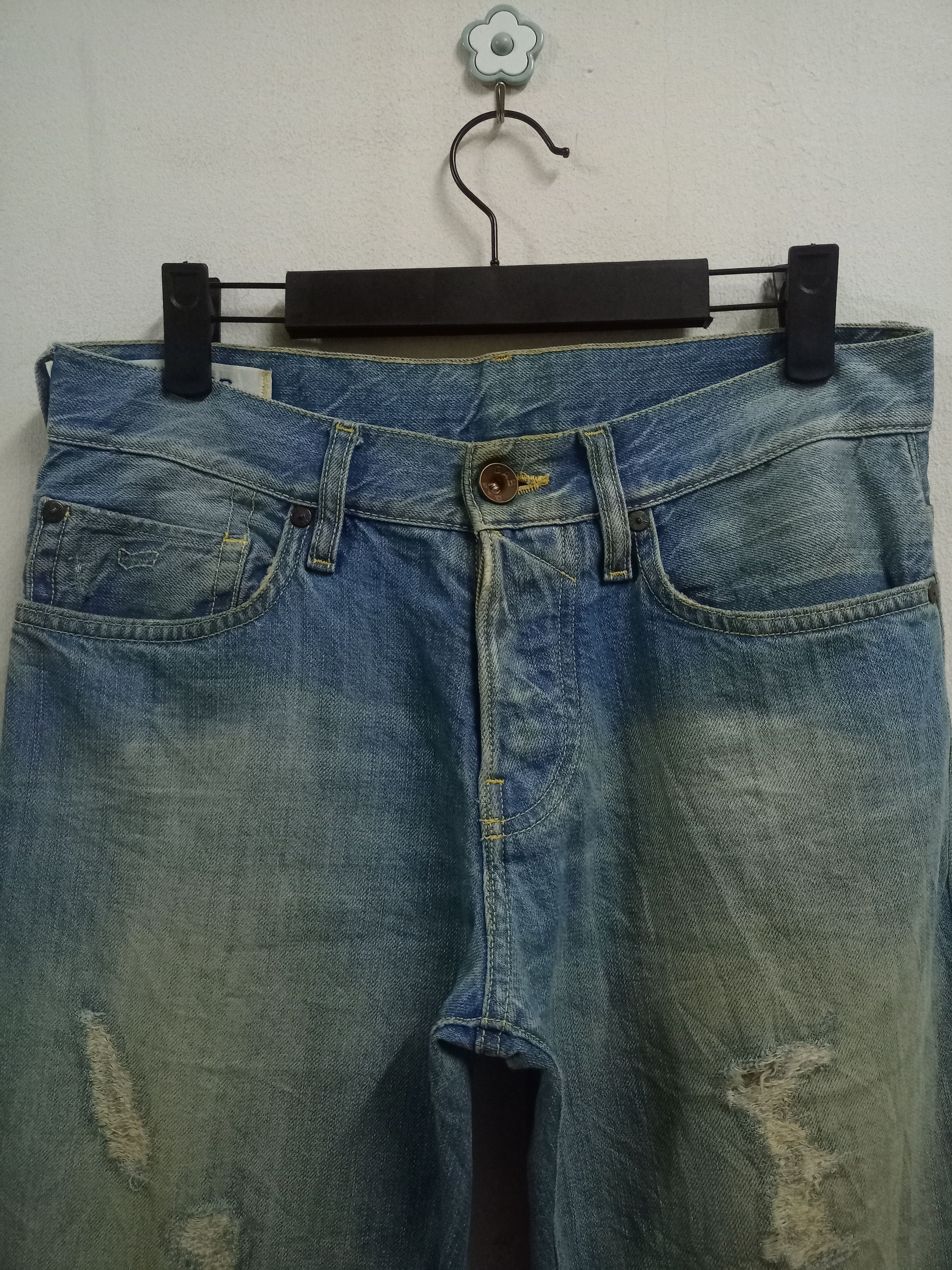 Japanese Brand Vintage Japanese Brand Blue Wash Distressed Style Jeans Size US 31 - 4 Thumbnail