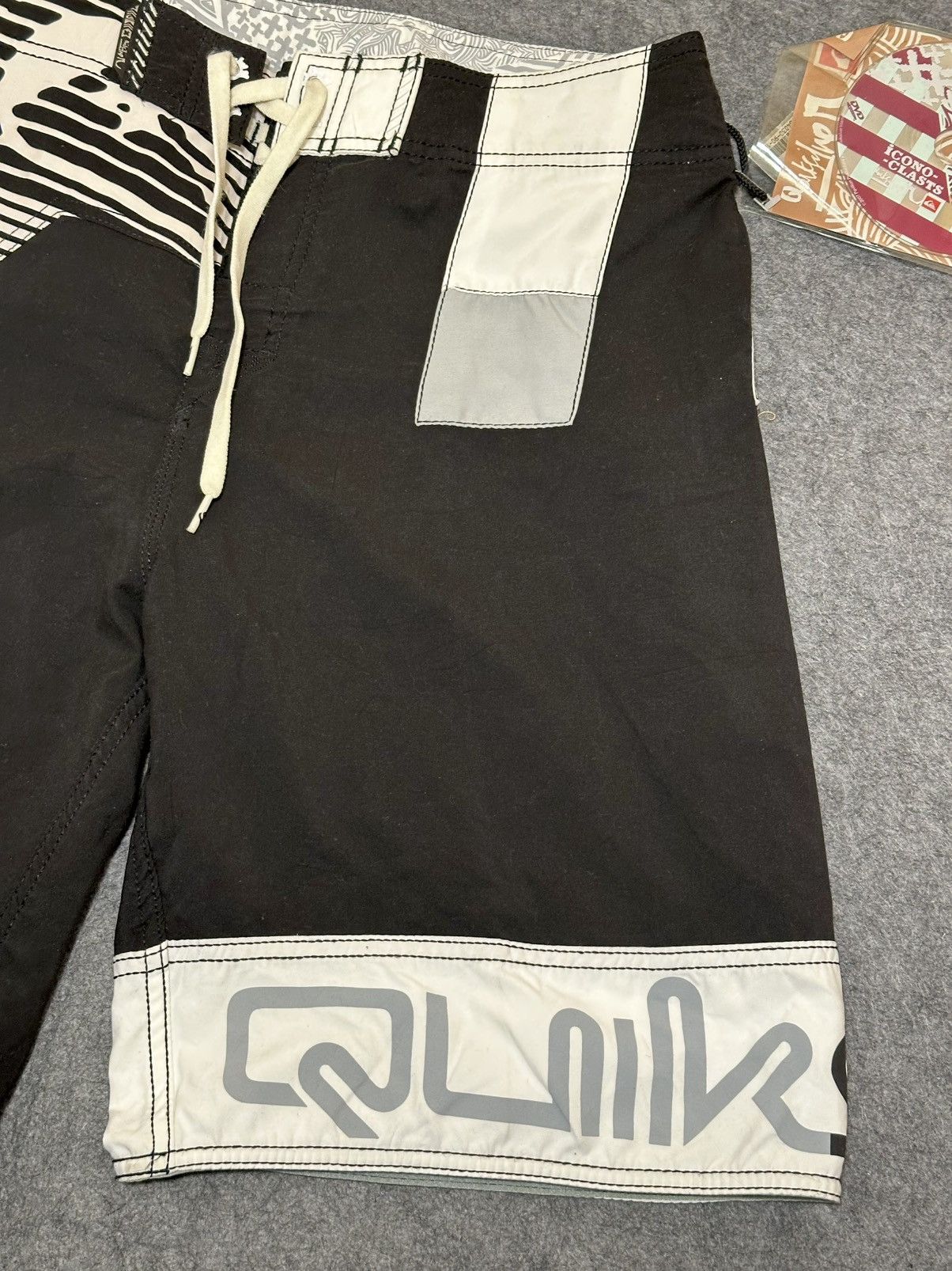 Quiksilver Quiksilver board shorts pants. Size US 32 / EU 48 - 4 Thumbnail