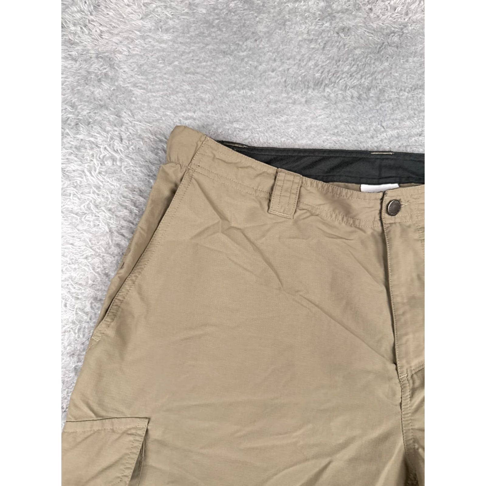 Vintage Columbia Shorts Mens 36 Beige Cargo Nylon Rip-Stop 36x10 Size US 36 / EU 52 - 4 Thumbnail