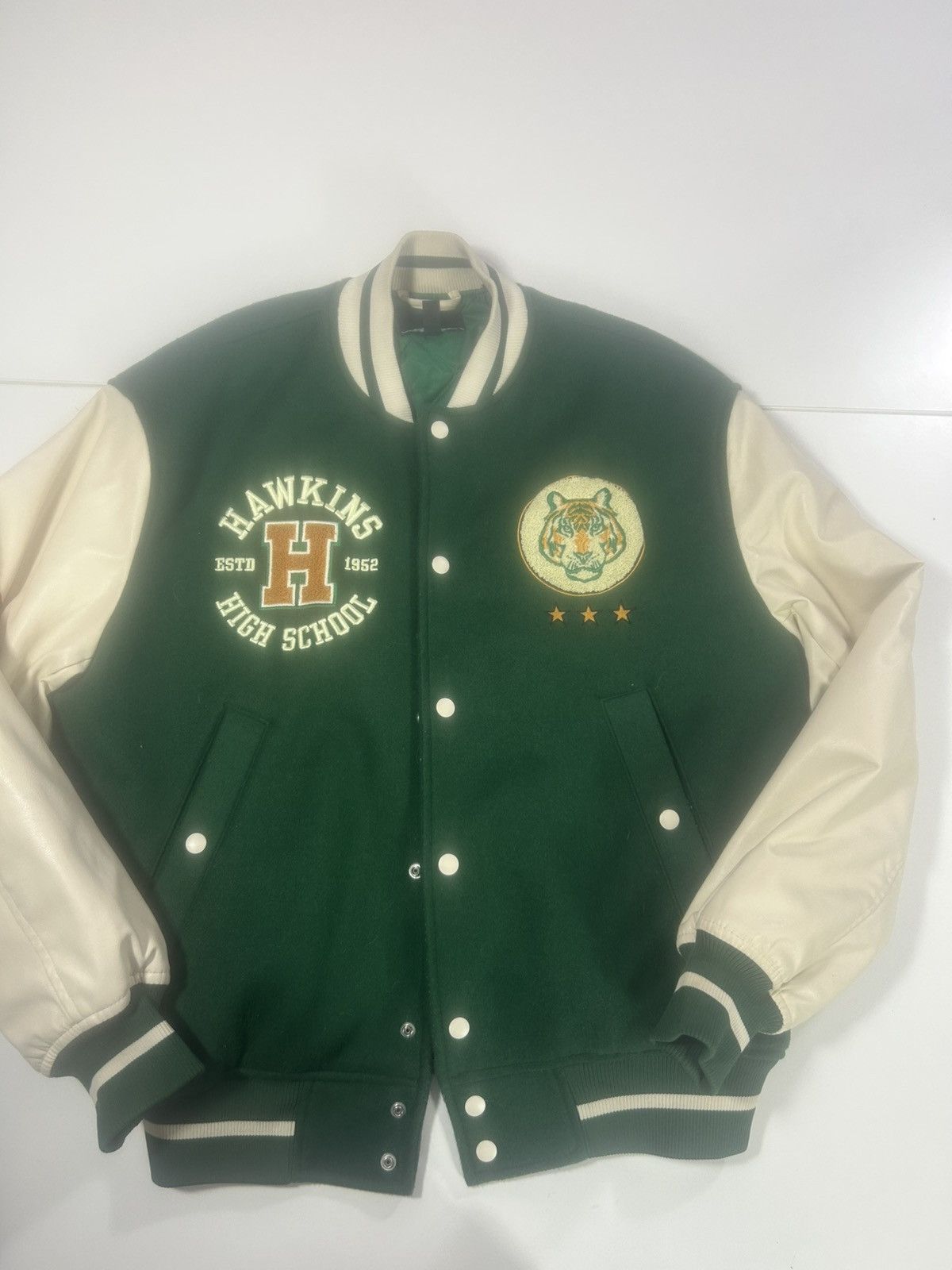 H&M H&M Stranger Things Hawkins High School Tigers jacket Size US M / EU 48-50 / 2 - 1 Thumbnail