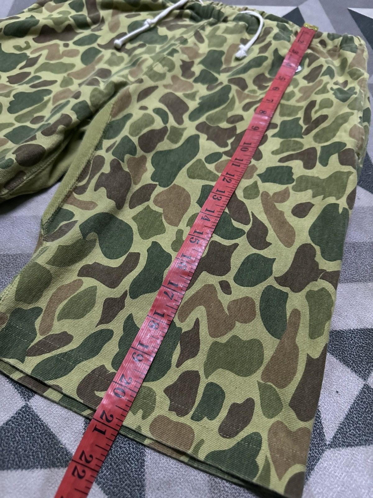 Champion Champion reverse weave camouflage short Size US 30 / EU 46 - 12 Thumbnail