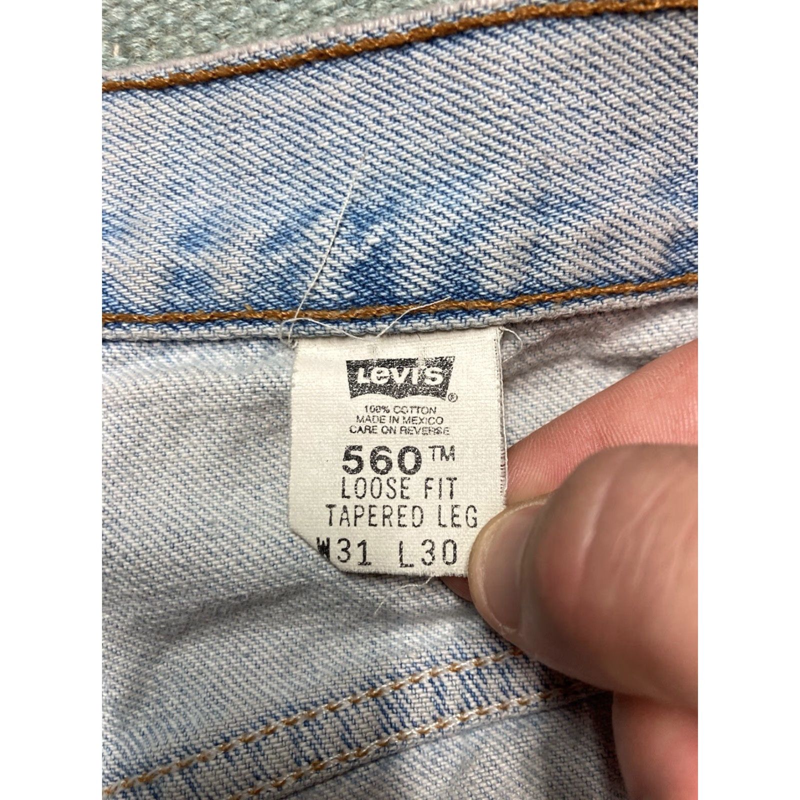 Levi's VINTAGE Levi’s 560 Jeans Mens 30x30 Distressed Tapered 90s Skater Blue Size US 30 / EU 46 - 6 Thumbnail