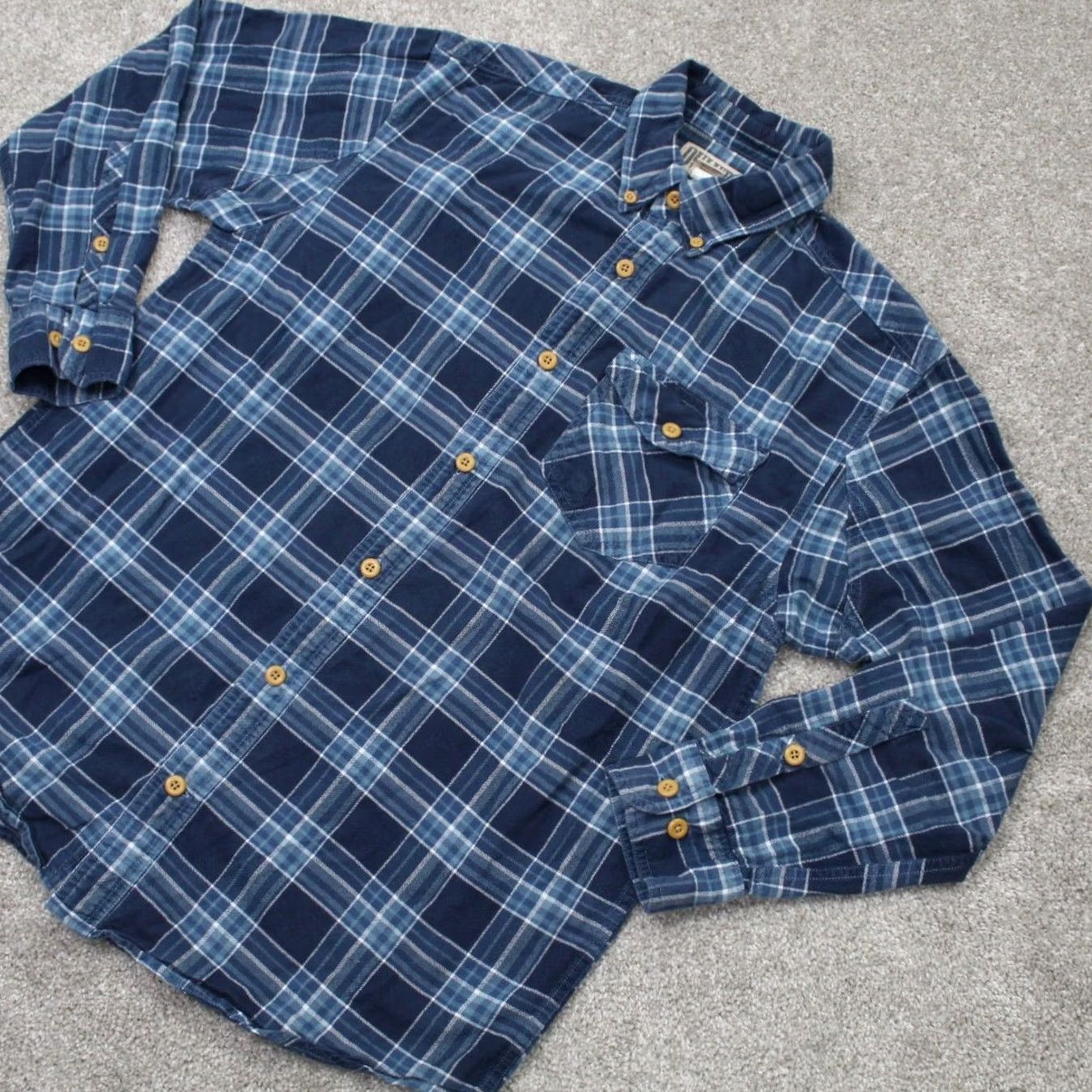 Vintage Duluth Button-Up Shirt Men Medium Blue/White Plaid Flannel Cotton L/S Shirt Mens Medium Blue Plaid Size US M / EU 48-50 / 2 - 3 Thumbnail