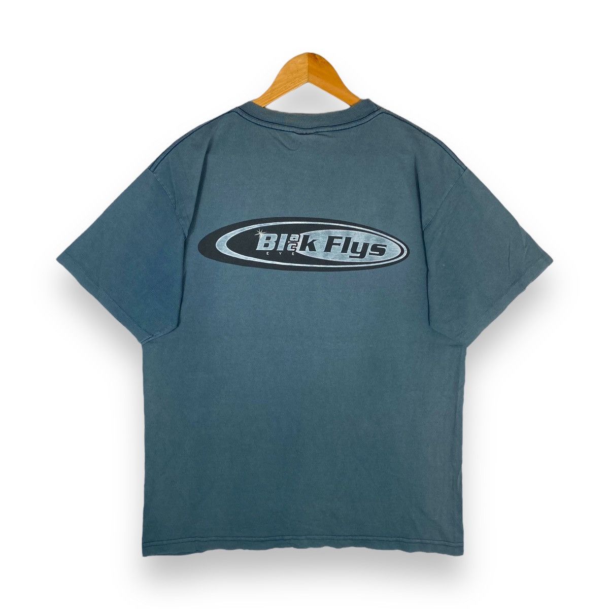 Vintage Vintage 90's BLACK FLYS EYE Skate Streetwear Faded Tee Size US L / EU 52-54 / 3 - 1 Thumbnail