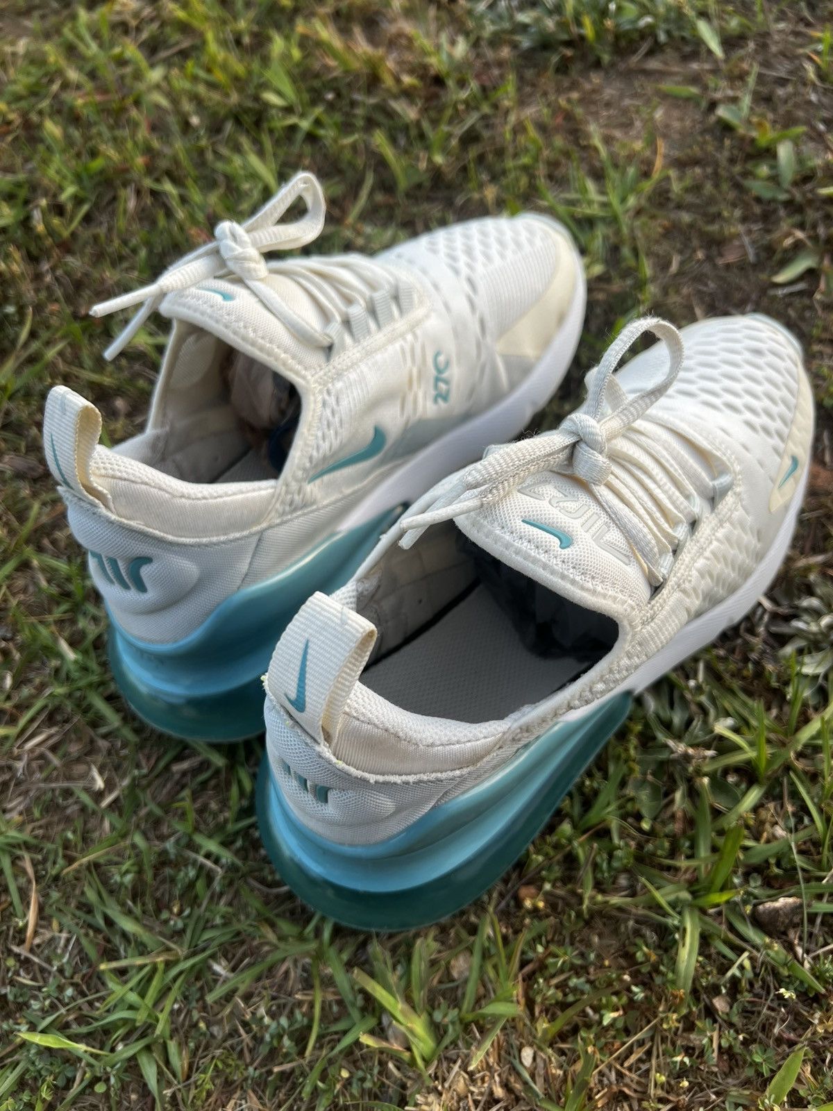 Nike CLEAN Nike size 5 Air Max 270 Denim Blue running shoes Size US 5 / EU 37 - 7 Thumbnail