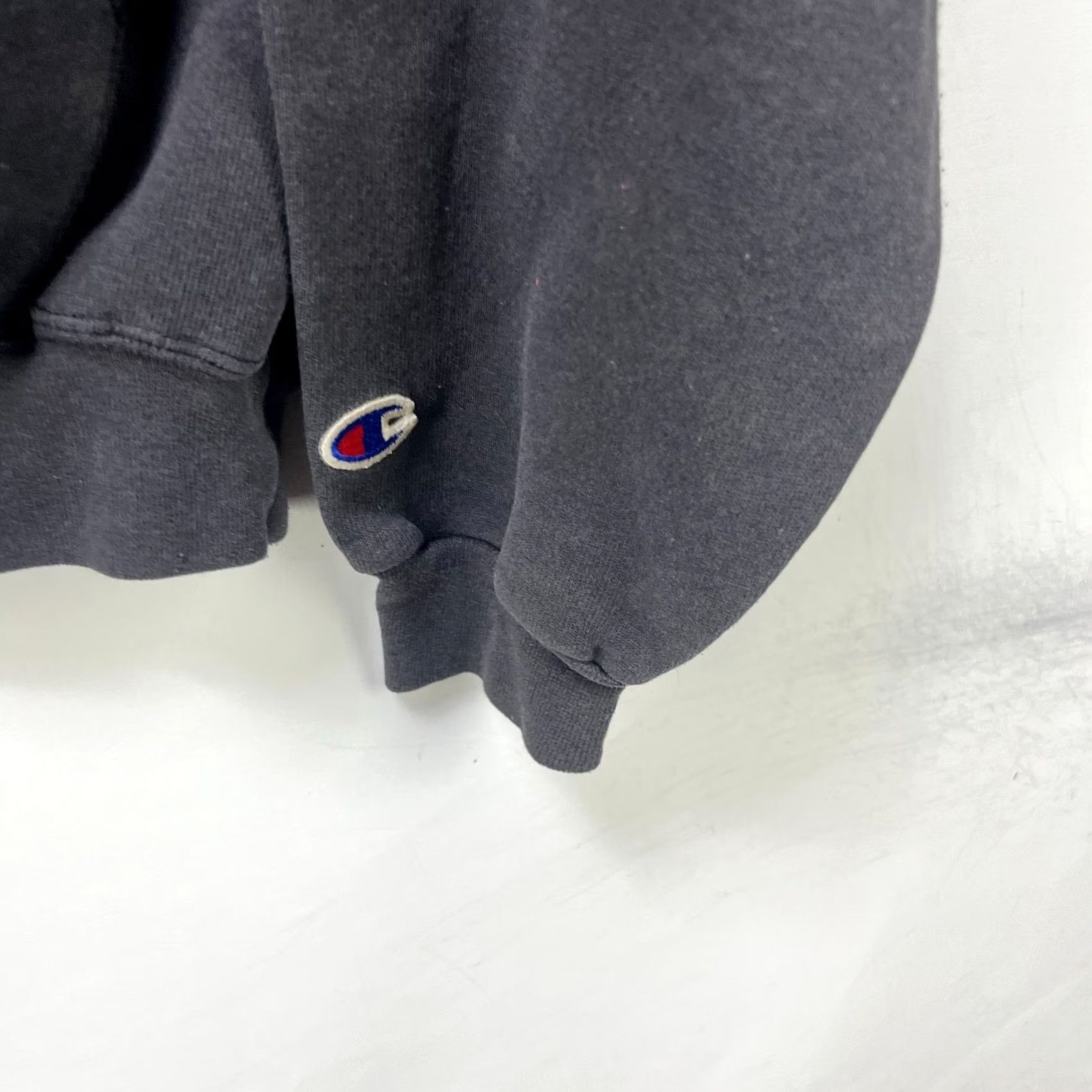 Champion VINTAGE Champion Hoodies Shirt Mens M Black 90s Sun Faded Logo Reverse Weave Size US M / EU 48-50 / 2 - 4 Thumbnail