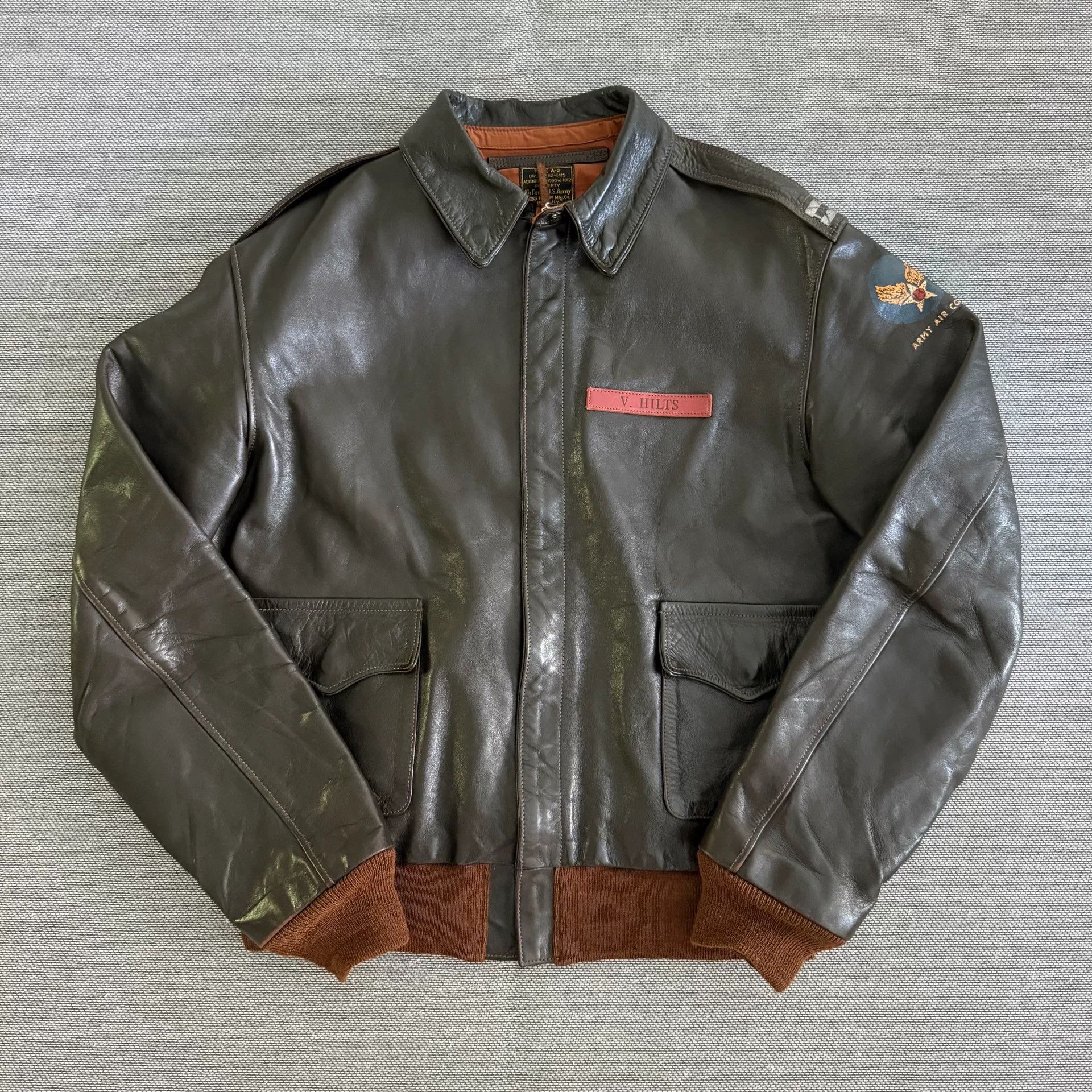 TOYS McCOY Toys McCoy A2 Flight Jacket in Brown Leather Size US L / EU 52-54 / 3 - 1 Thumbnail