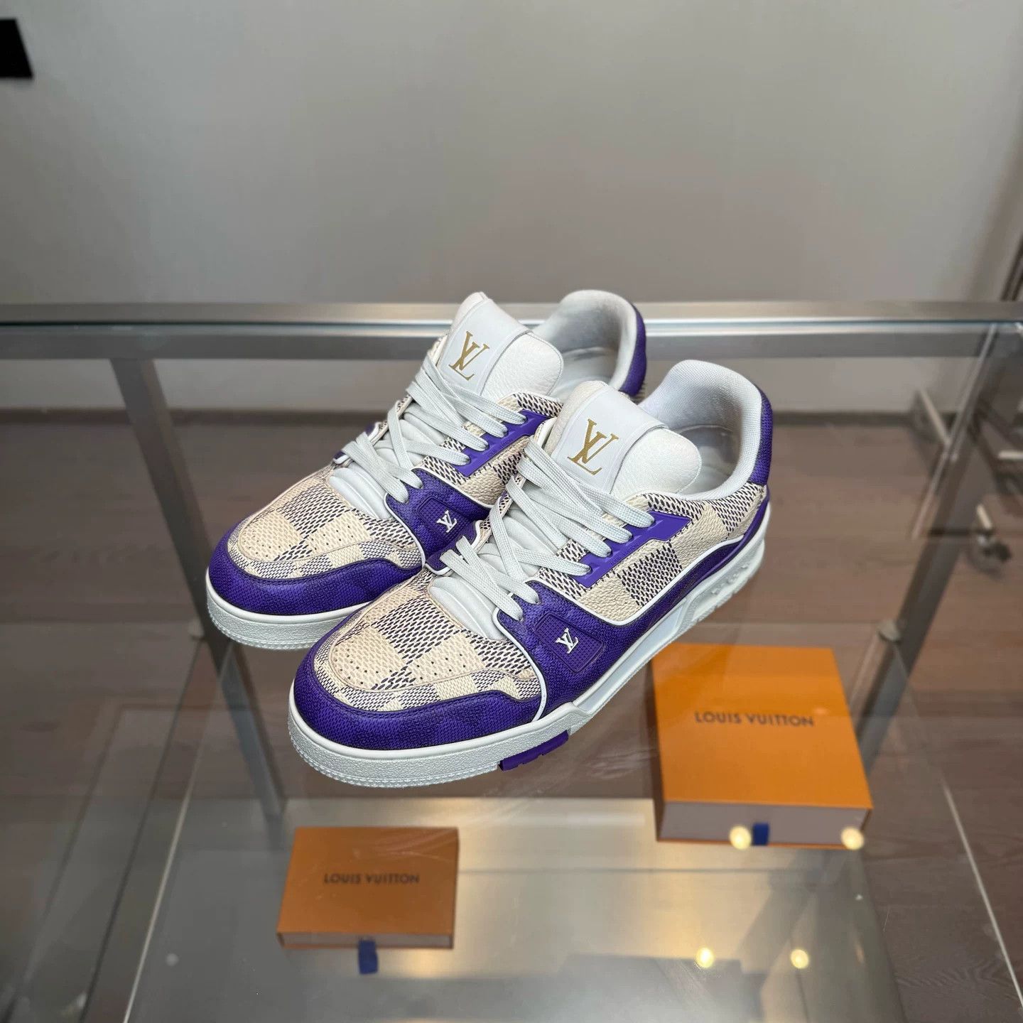 Louis Vuitton Louis Vuitton LV Trainer White Purple Checkerboard Size US 9.5 / EU 42-43 - 1 Thumbnail