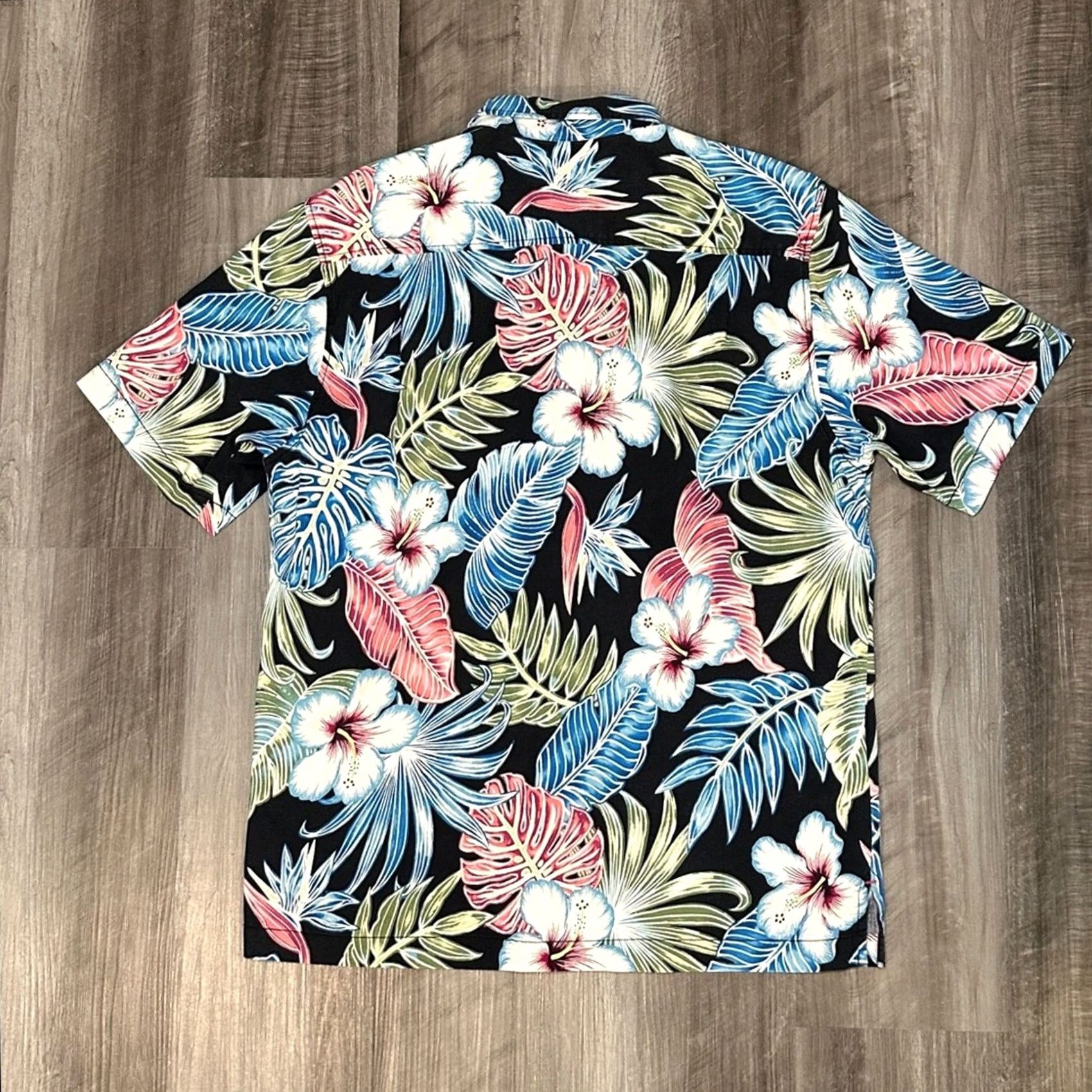 Tommy Bahama VINTAGE Tommy Bahama Konkan Jungle Hawaiian Silk Blend Short Sleeve Button Down Medium Mens Black Shirt Size US 31 - 3 Thumbnail