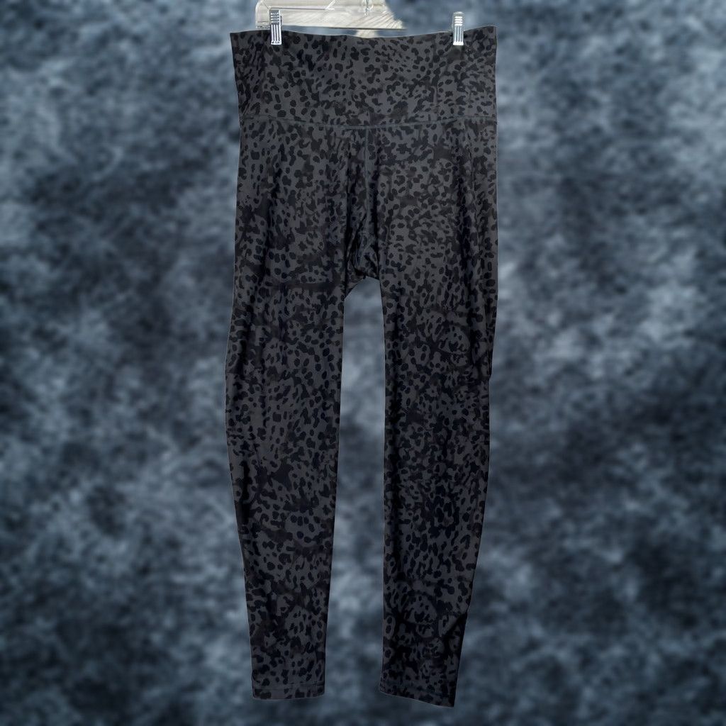 Old Navy Old Navy Active Powersoft Leggings Gray Black Cheetah Animal Print High Rise Gym Size 40" / US 18 - 1 Thumbnail