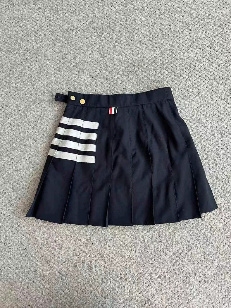 Thom Browne Thom Browne Dark blue classic four-striped wool pleated ski Size 24" / US 00 / IT 34 - 2 Thumbnail