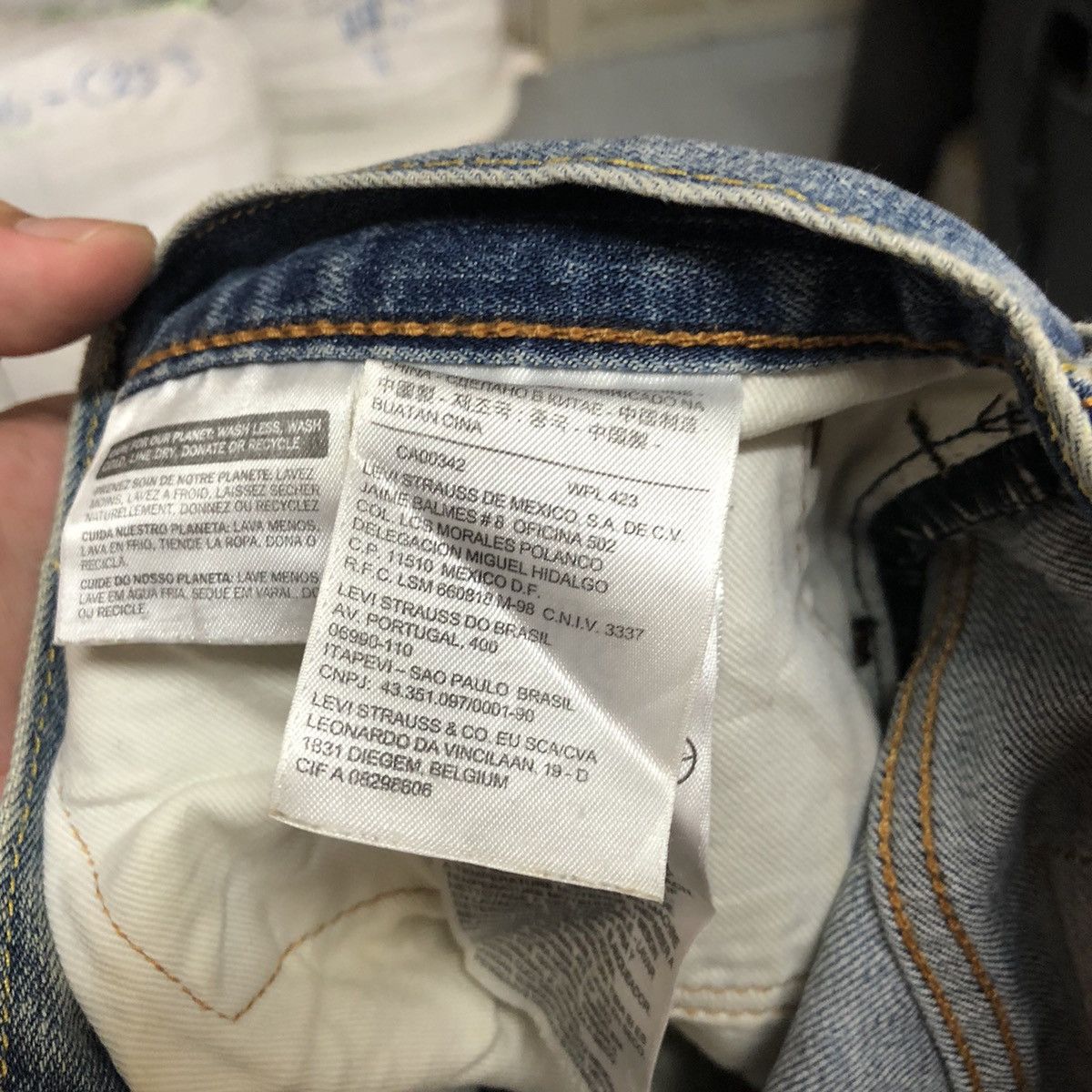 Levi's DLL Levis 551 faded Blue jeans Denim Pants #C189 Size US 31 - 21 Thumbnail