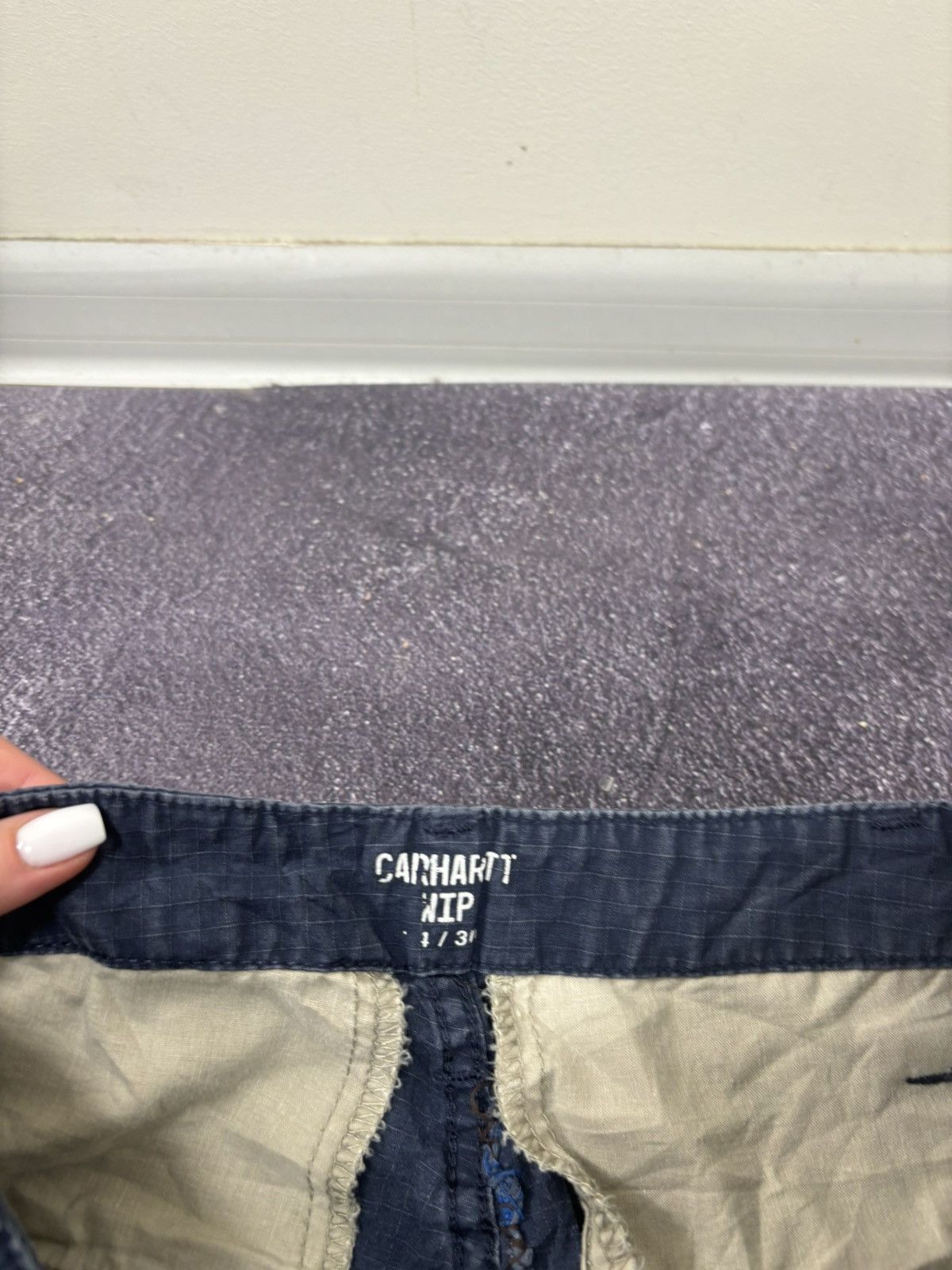 Carhartt Vintage Carhartt WIP Navy Y2K Hype Baggy Cargo Pants Size US 34 / EU 50 - 15 Thumbnail