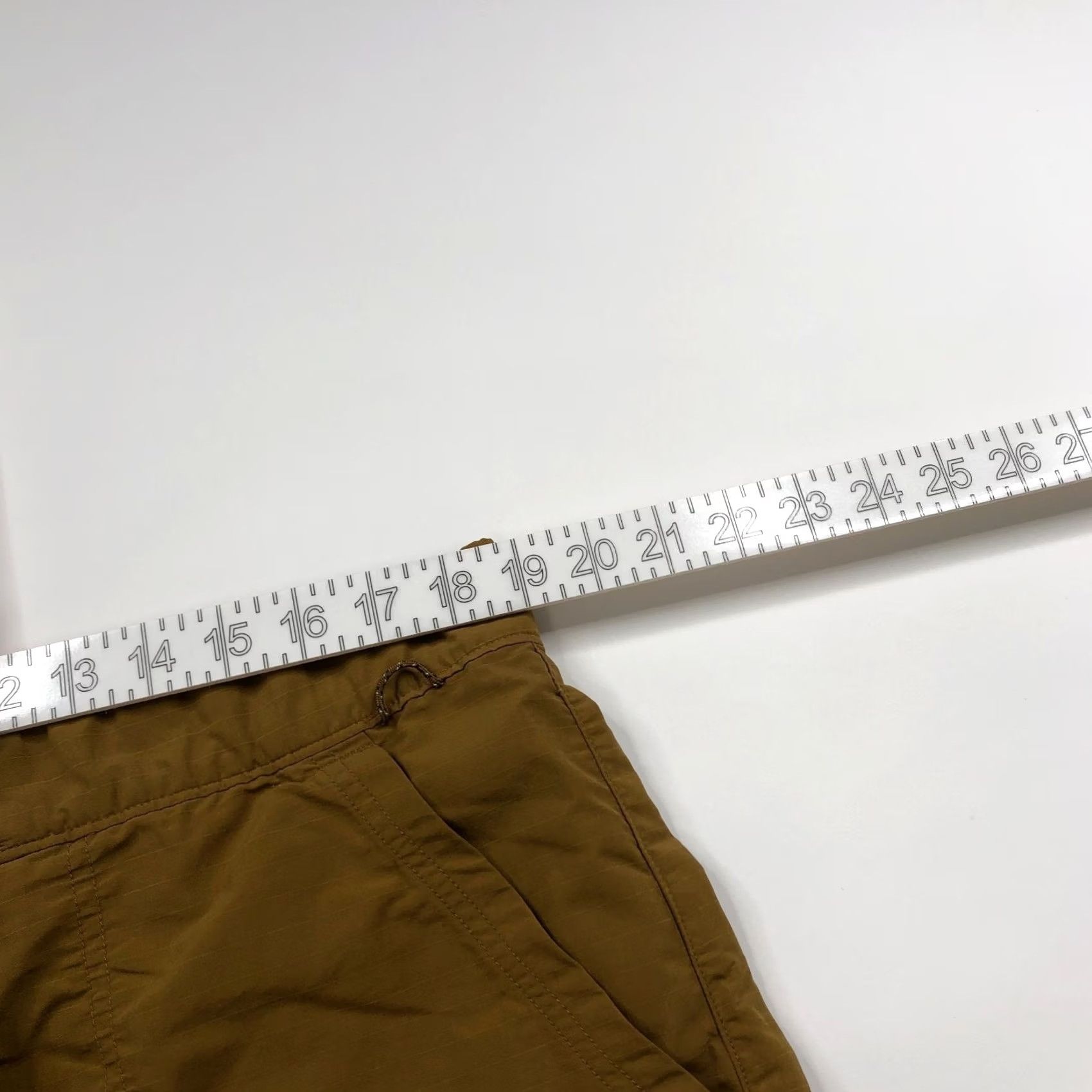 Vintage REI RipStop Large 38 In Outdoor Hiking Trek Trail Nylon 7" Shorts Brown Mens Bermuda Cargo Pockets Zipper Front Fly Size US 33 - 4 Thumbnail