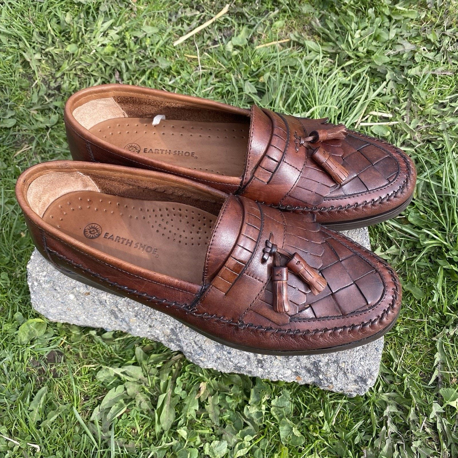 Other Men’s 10 Earth Shoe Brown Leather Tassel Loafers Woven Size US 10 / EU 43 - 1 Thumbnail