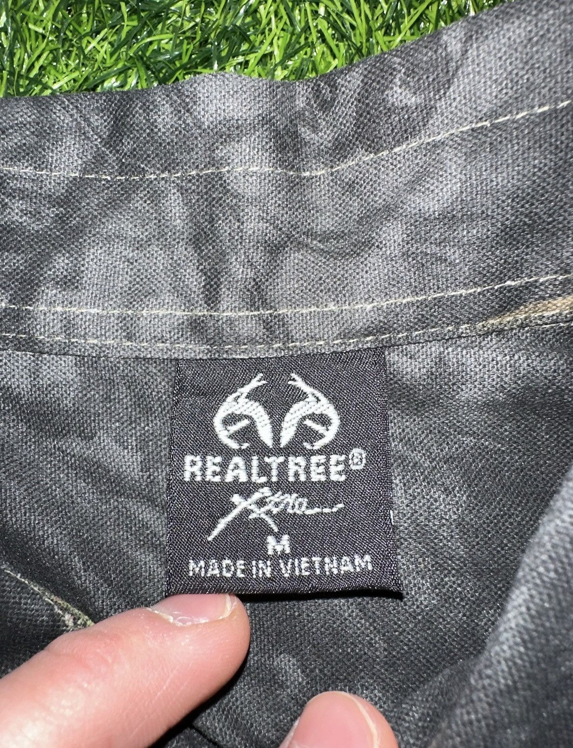 Realtree Realtree Forest Camo Collared Longsleeve Size Medium Size US M / EU 48-50 / 2 - 4 Thumbnail