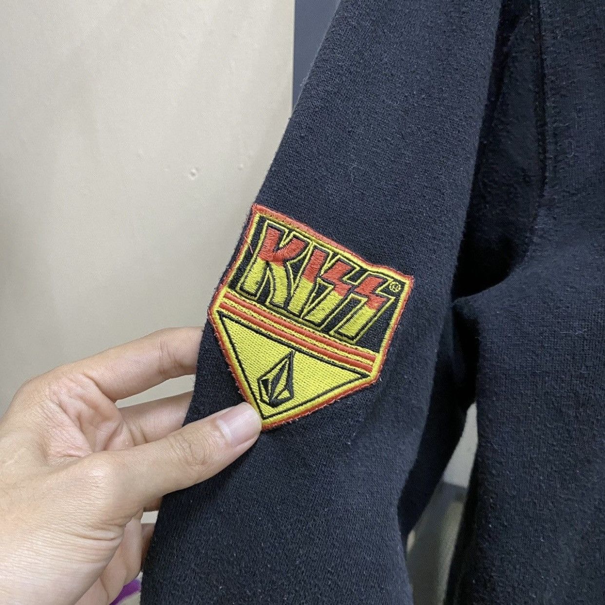 Volcom Volcom x Kiss Size US S / EU 44-46 / 1 - 9 Thumbnail