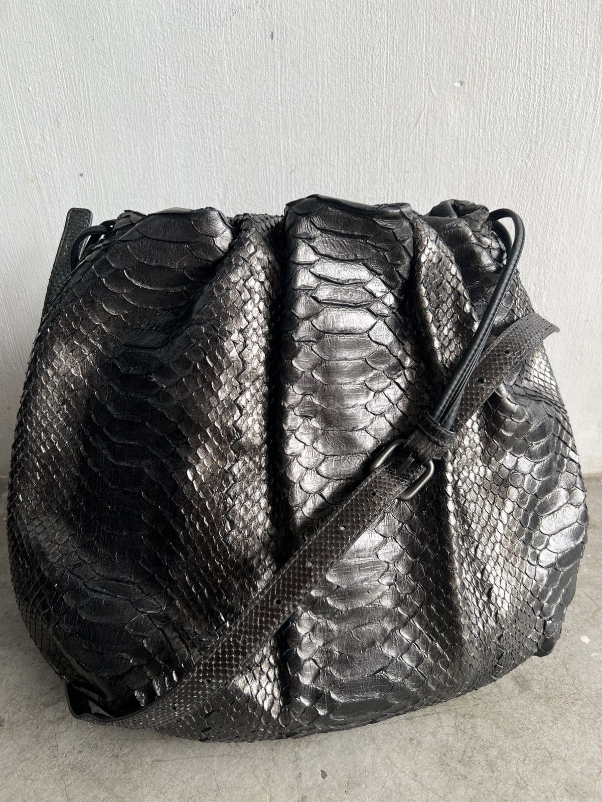 Bottega Veneta Bottega Veneta - F/08 Limited Edition Python Leather Bag Size ONE SIZE - 2 Thumbnail