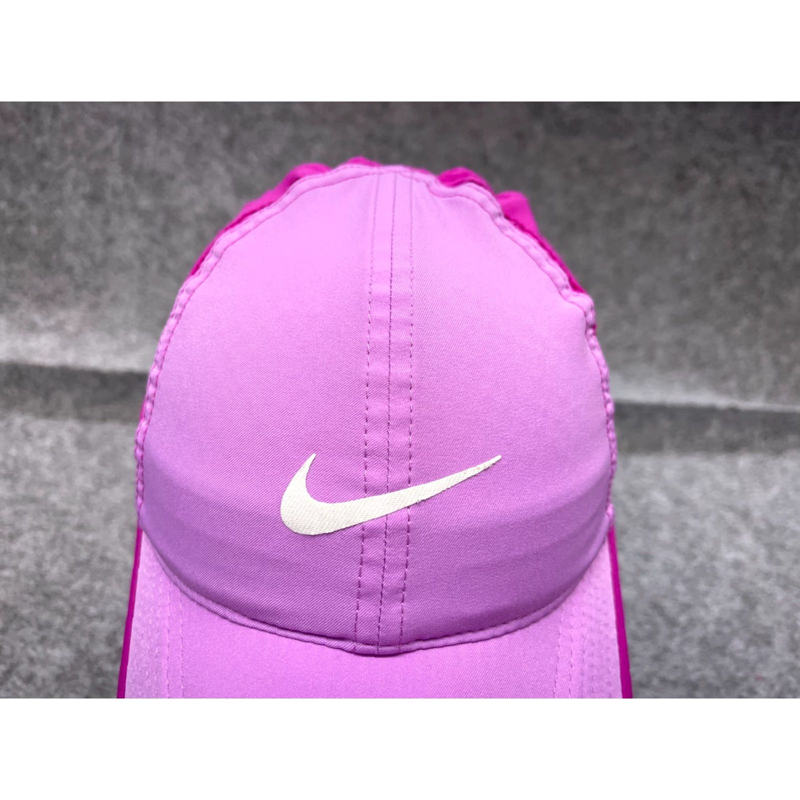 Nike Nike Hat Cap Strap Back Adult One Size Pink Purple Polyester Featherlight Golf Hat/Cap Adjustable Lightweight Men Sports Logo Spring Summer Size ONE SIZE - 2 Thumbnail