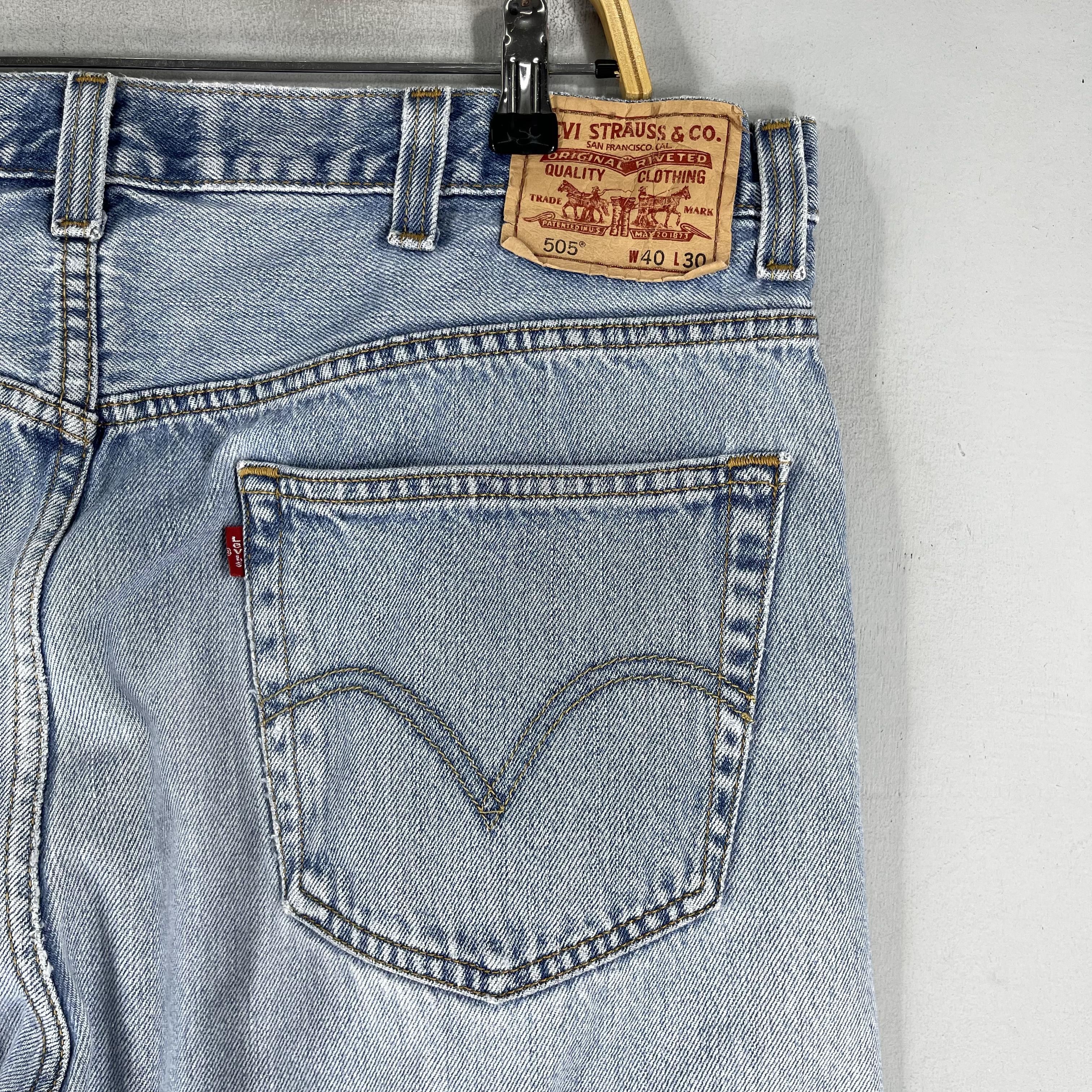 Jean × Levi's Vintage Clothing Size 39 Vintage Y2K Levis 505 Distressed Ripped Jeans Size US 39 - 10 Thumbnail