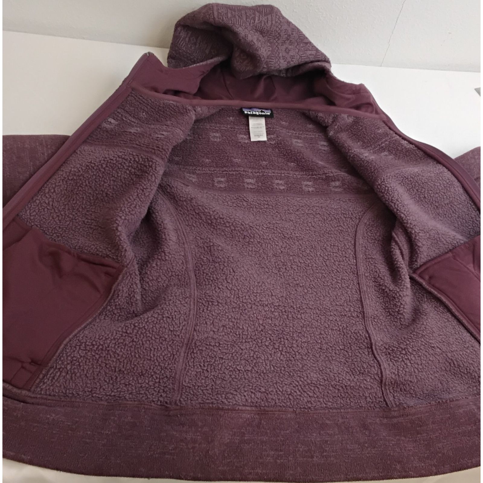 Patagonia Patagonia Hoodie Women's XS Purple Geometric Fleece Lined Size XS / US 0-2 / IT 36-38 - 5 Thumbnail