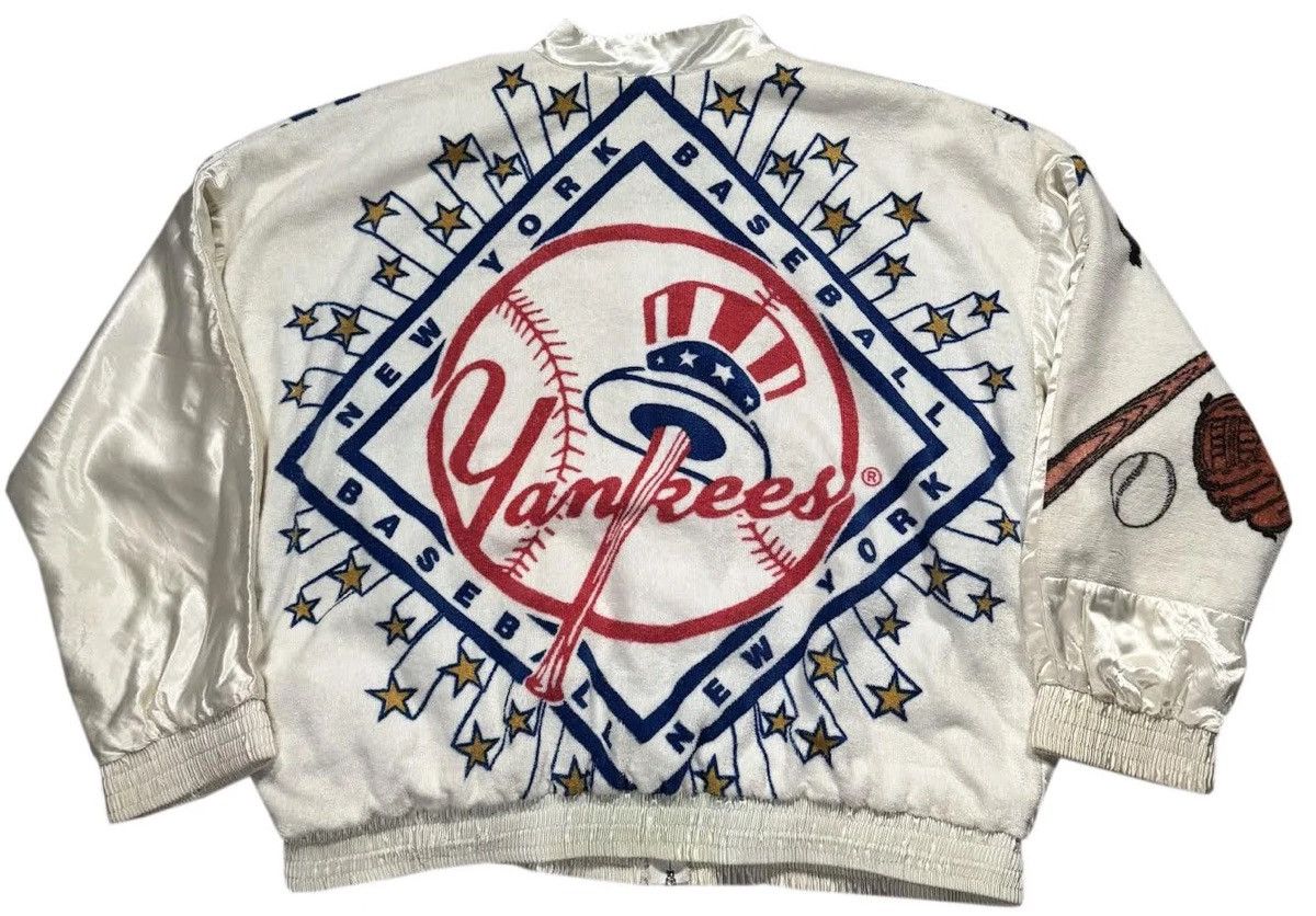 Vintage Vintage Renata New York Yankees Cut Sew Jacket (Size XL) Size US XL / EU 56 / 4 - 1 Thumbnail