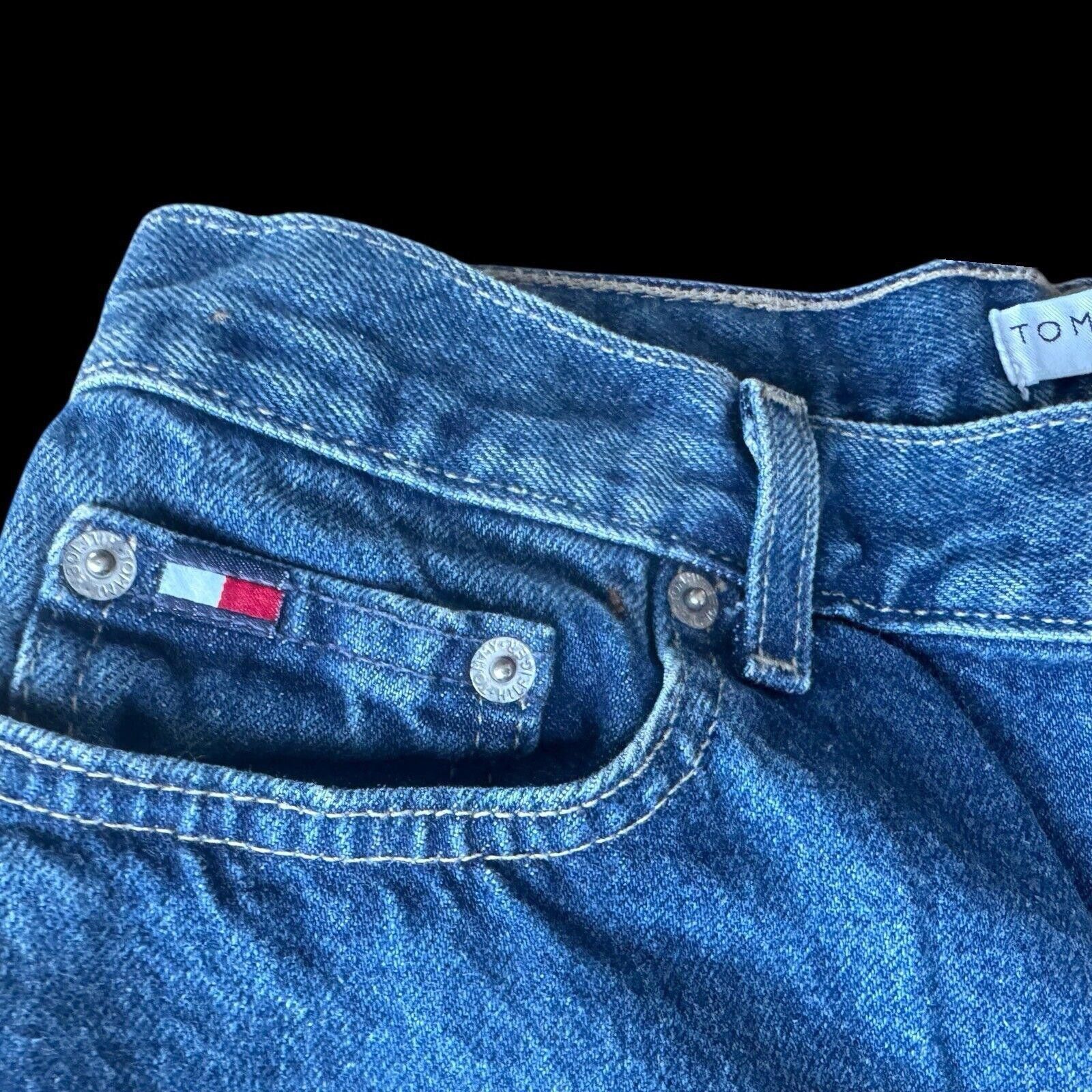 Tommy Hilfiger Vintage Tommy Hilfiger Dip Dyed Denim Shorts Sz 6 Size 28" / US 6 / IT 42 - 2 Thumbnail